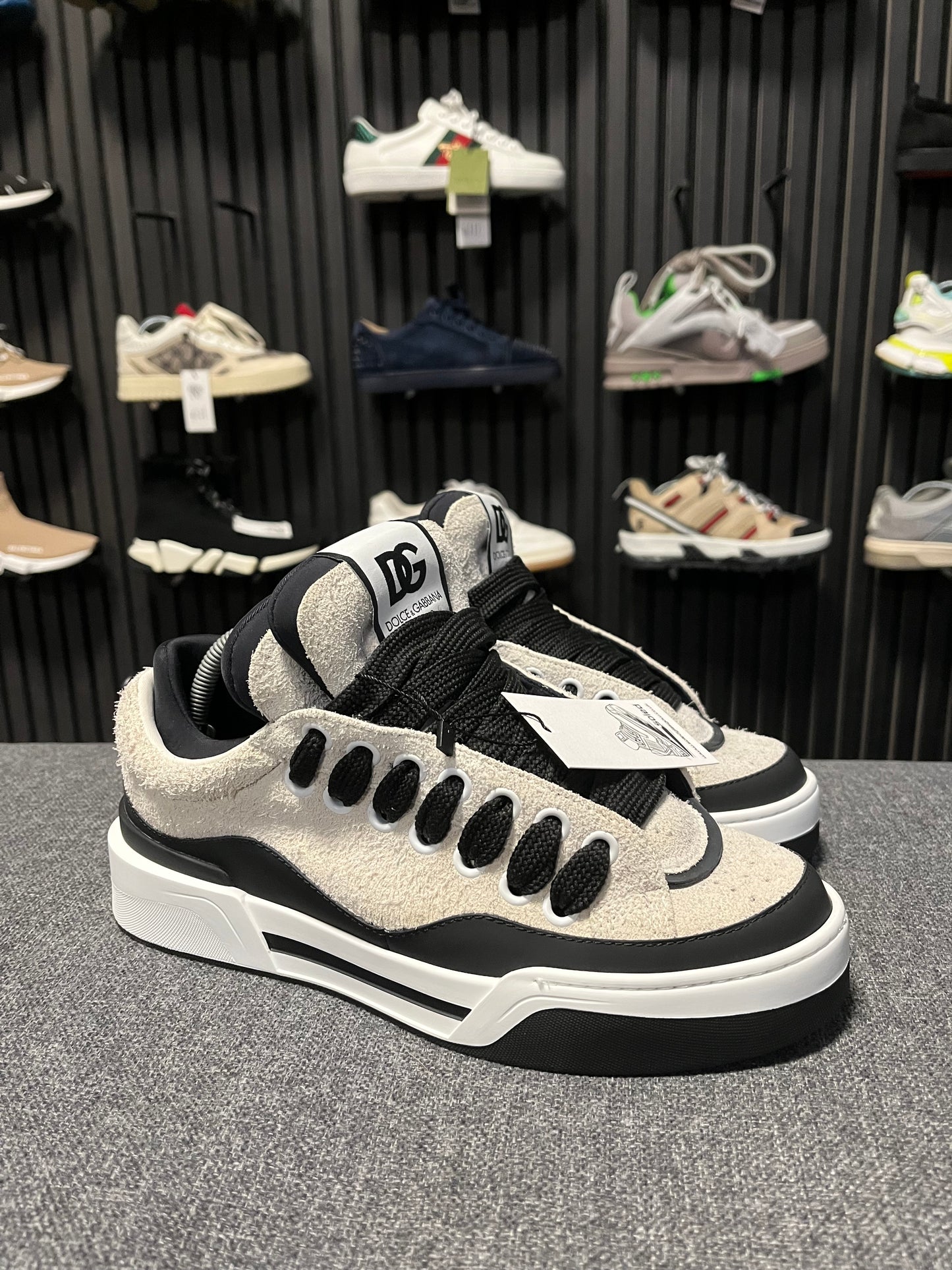 DnG Trainers UK 7/7.5 3677