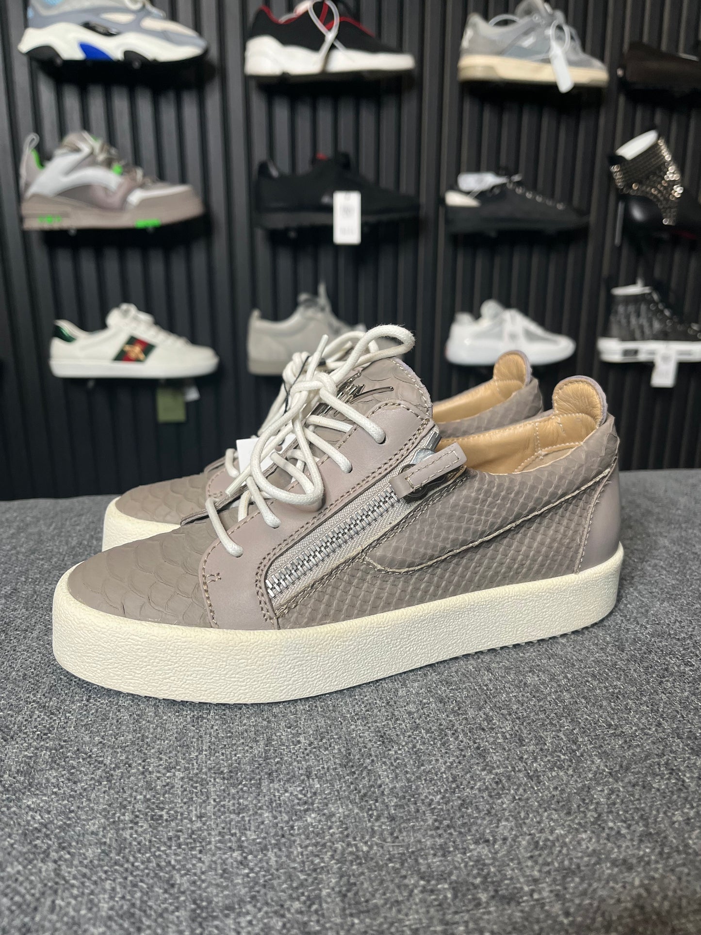 Guiseppe Zanotti Frankie Low UK 3.5 3309