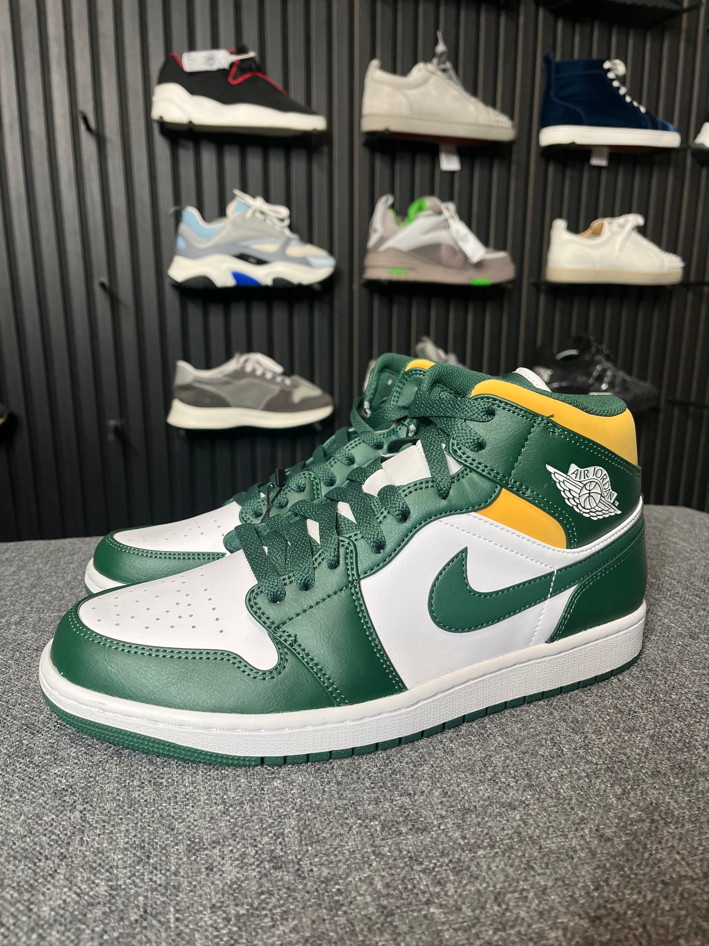 Jordan 1 High Sonics UK 9 3403