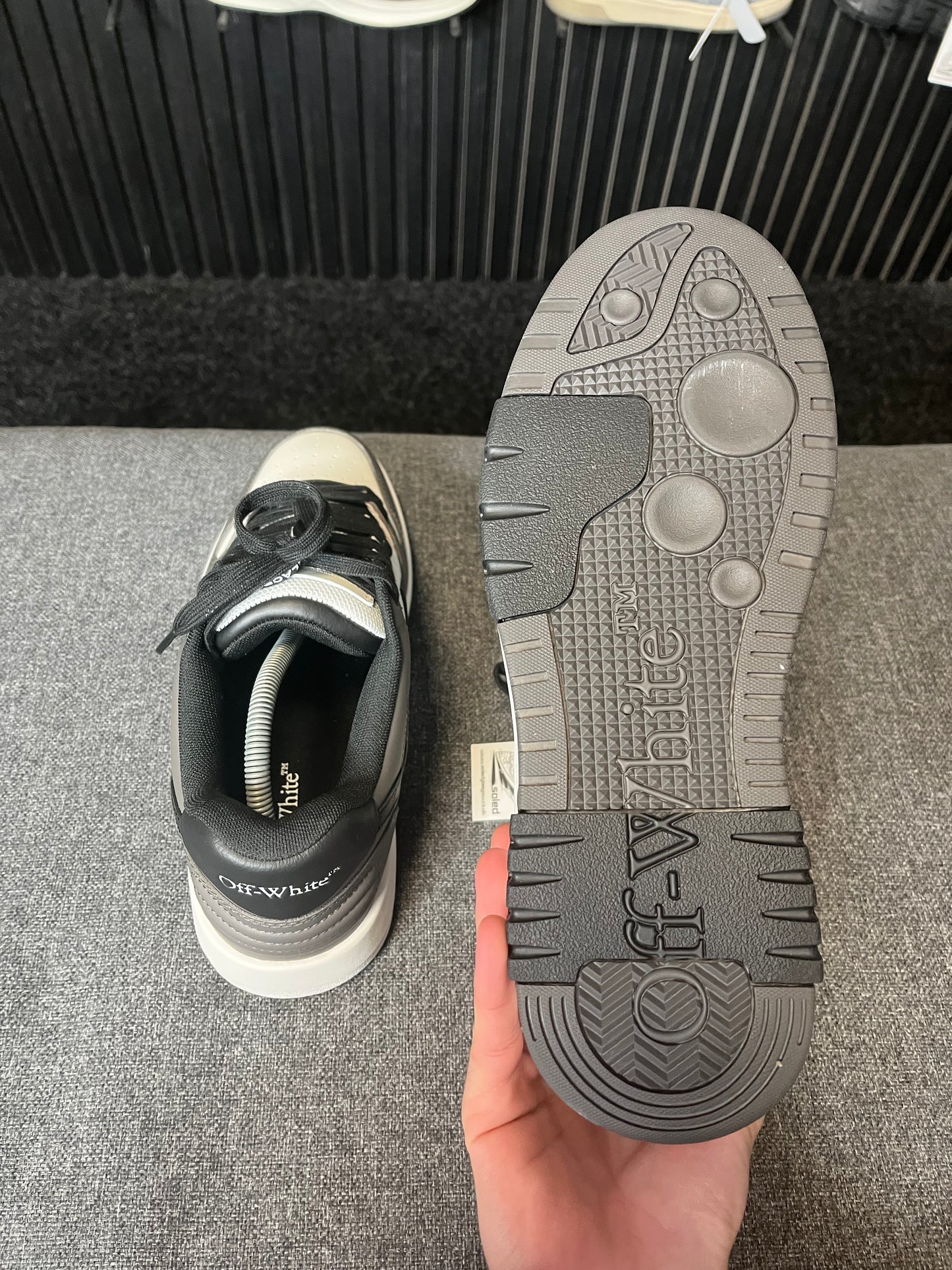 OFF White UK 9 3437