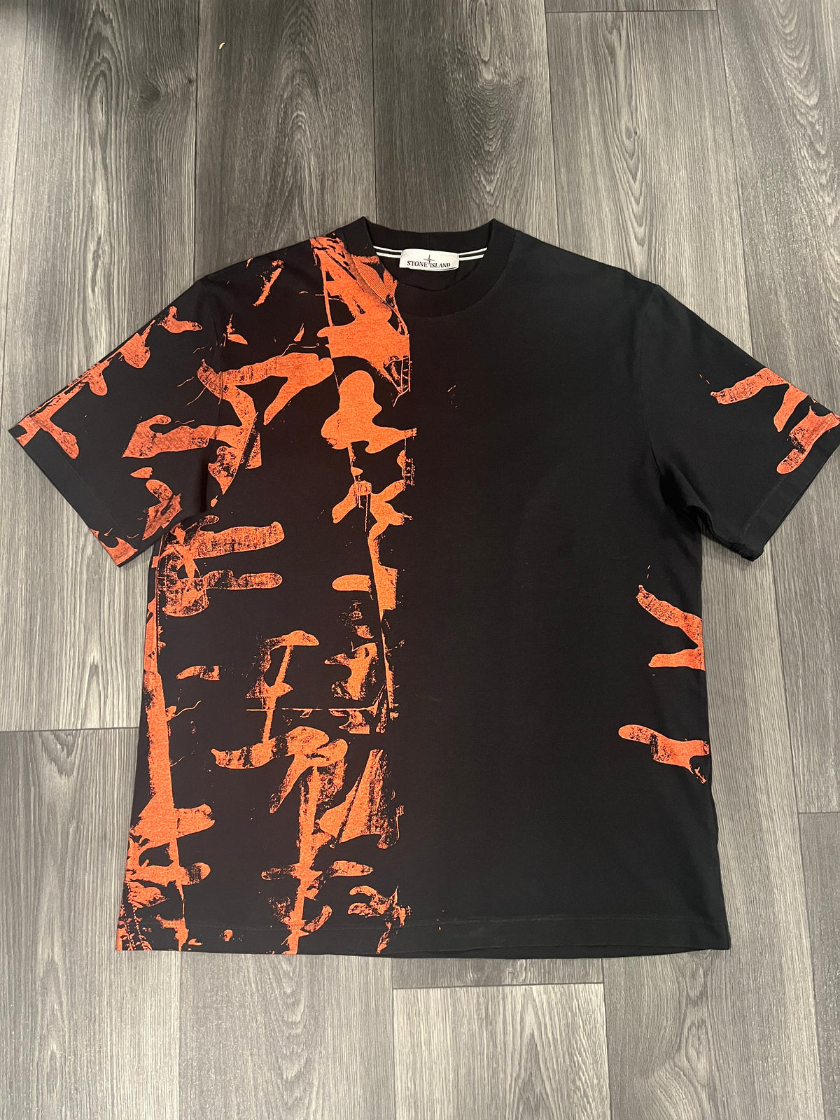 Stone Island Tee Black/Red Medium 3750