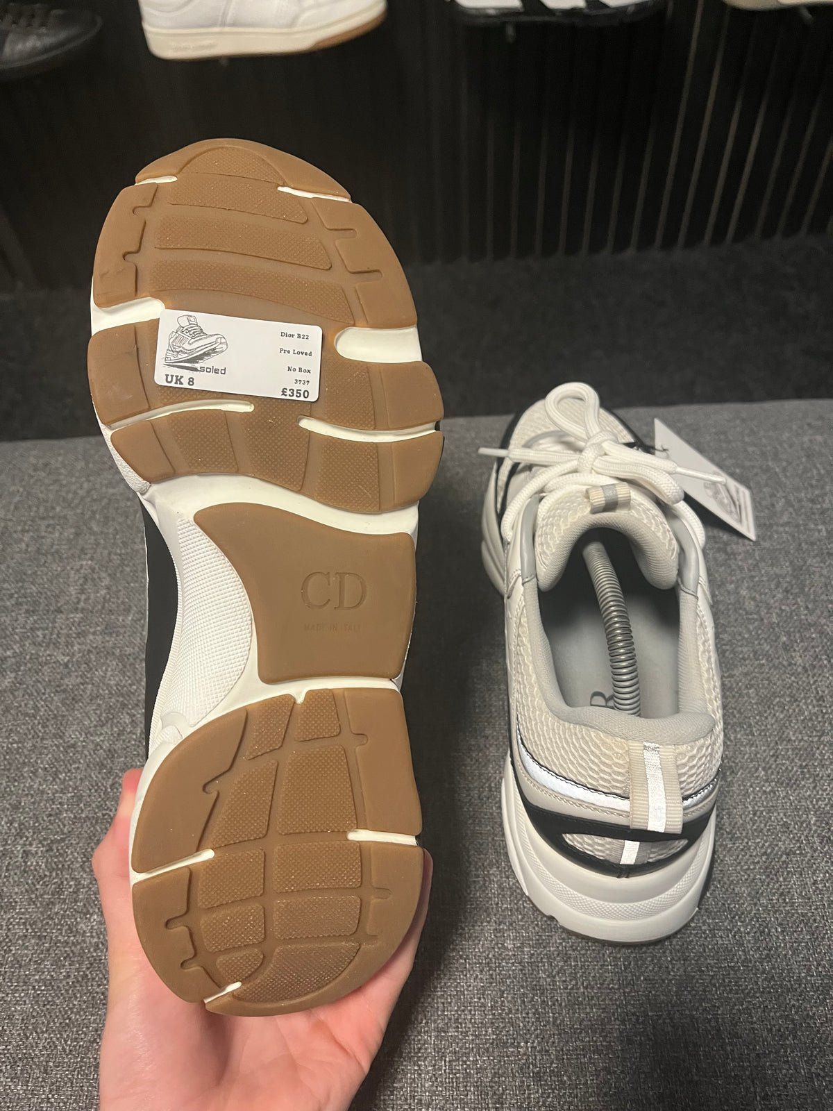 Dior B22 UK 8 3737