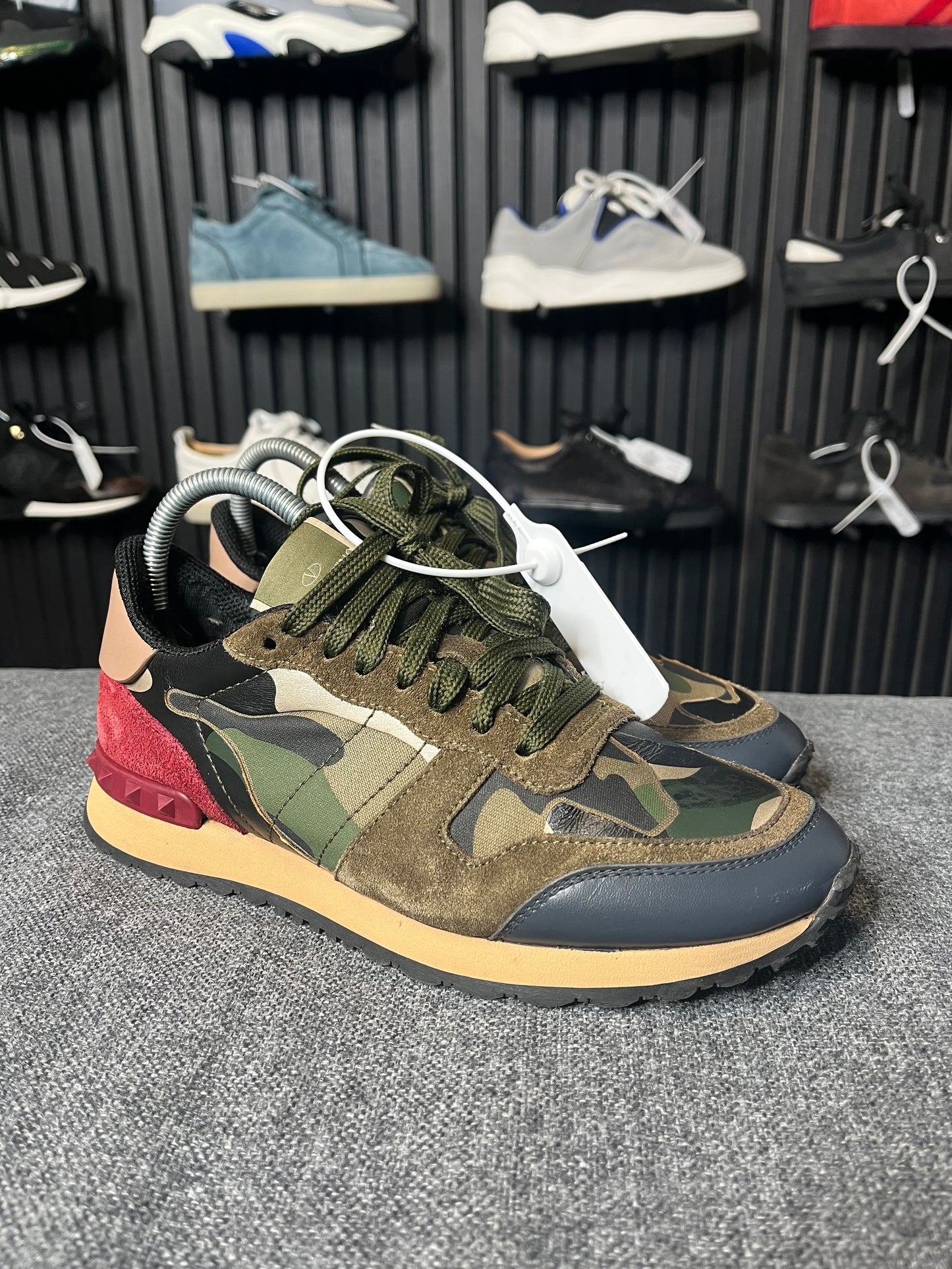 Valentino Garavani UK 5 2905