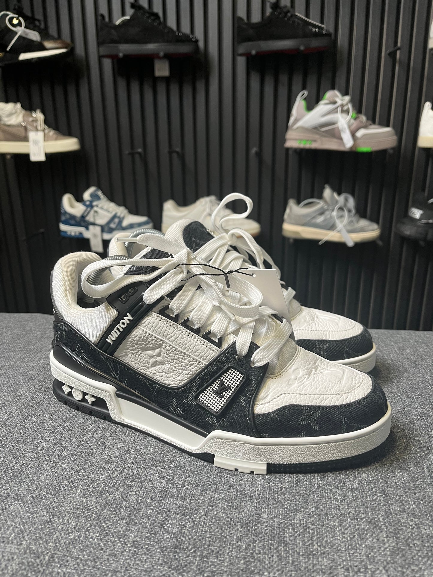 Louis Vuitton UK 6.5 3489