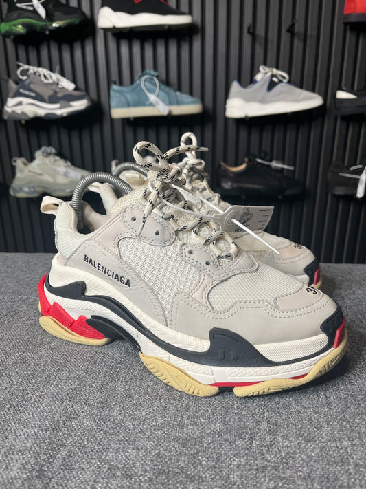 Balenciaga Triple S UK 5 2813