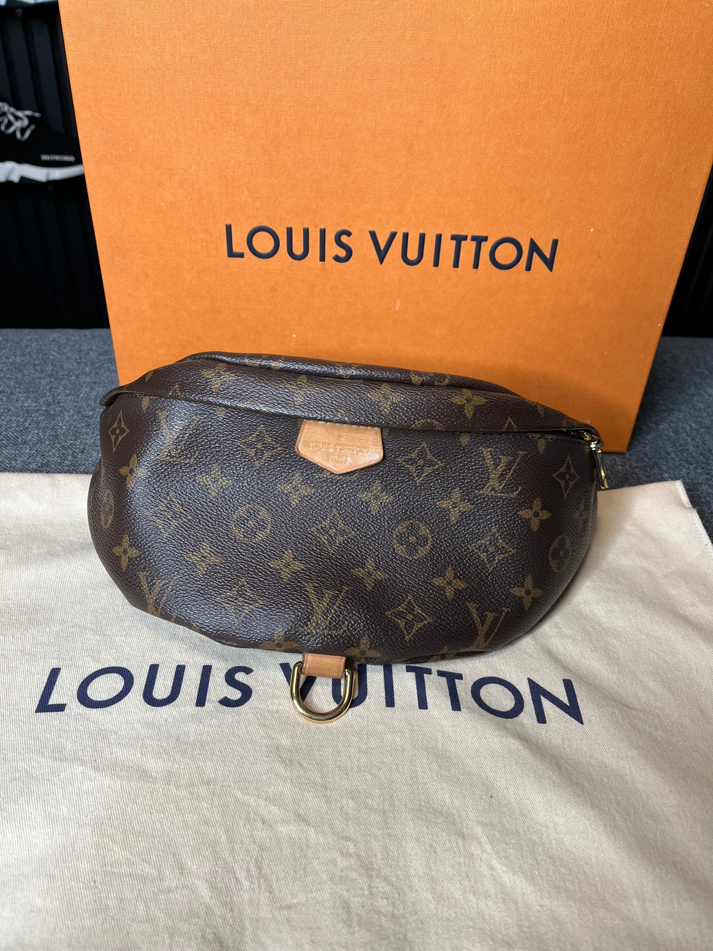 Louis Vuitton Monogram Bumbag Brown 3164