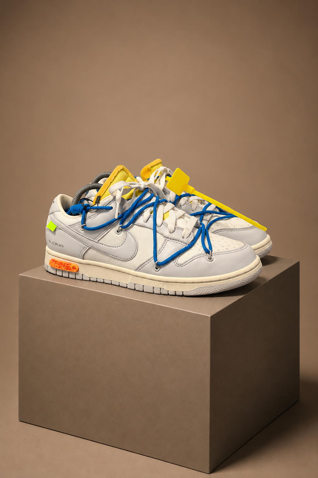 Nike Dunk Off White UK 8.5 3851