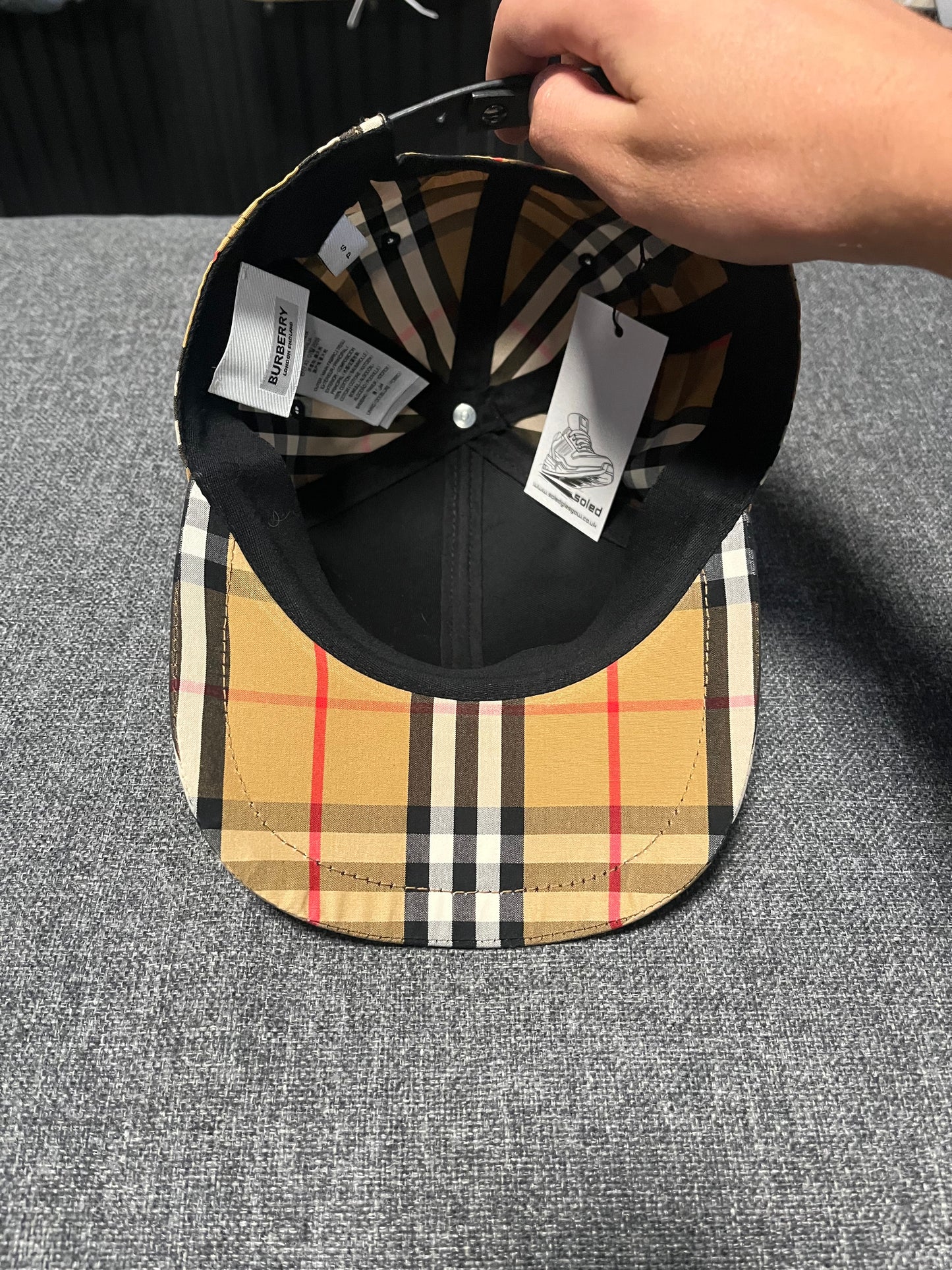 Burberry Vintage Check Cap 3614