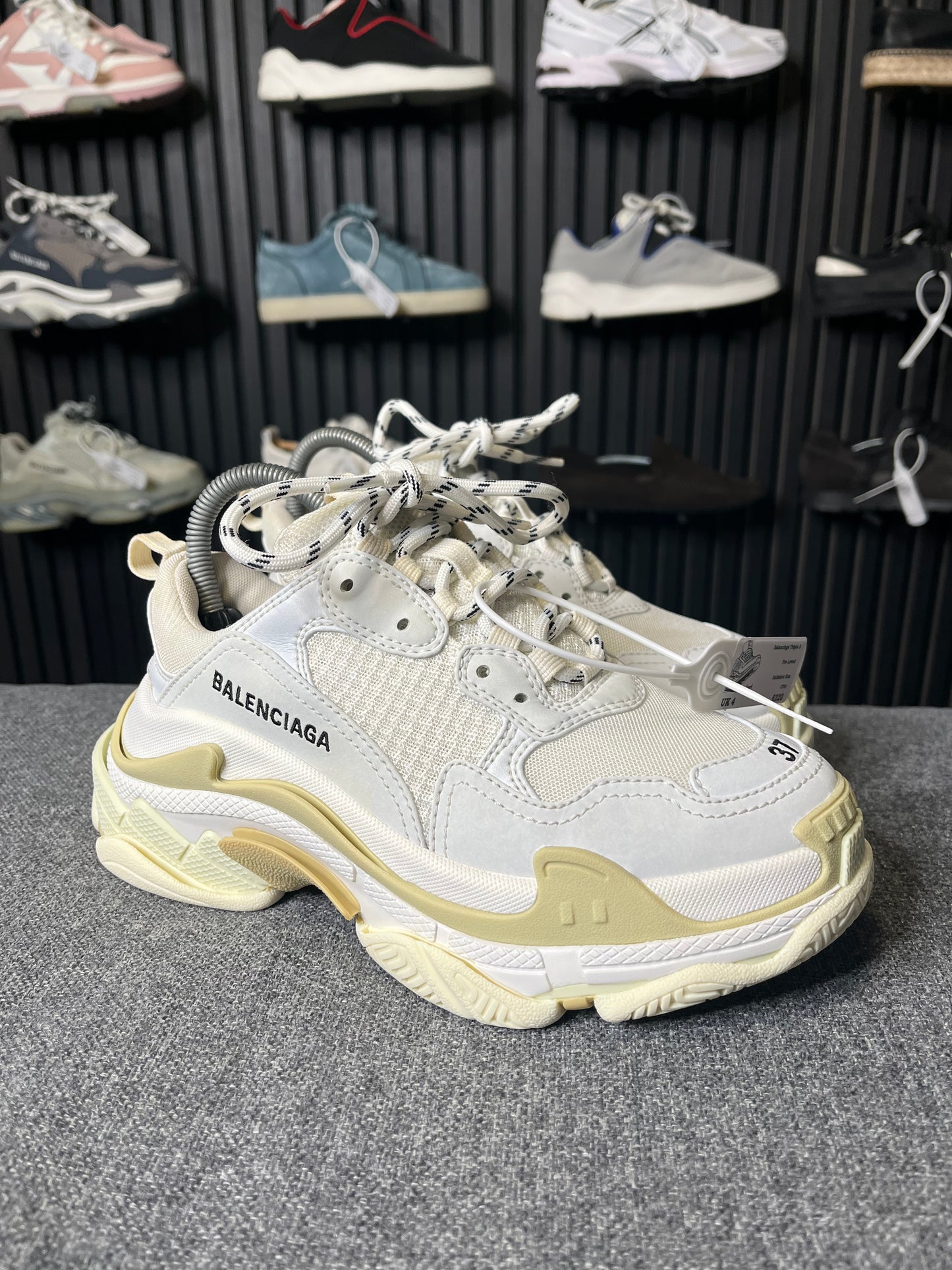 Balenciaga Triple S UK 4 2781