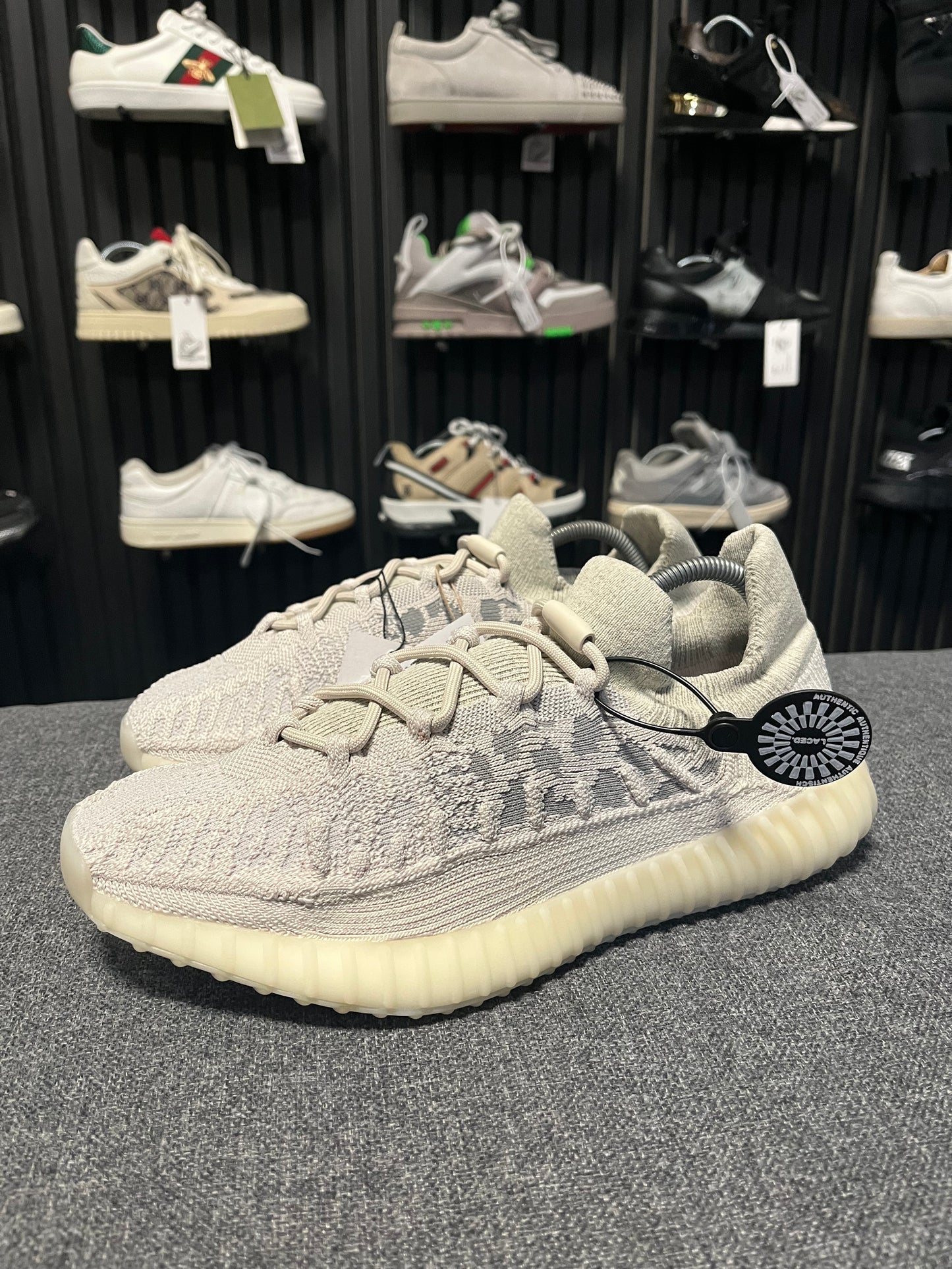 Yeezy 350 V2 CMPCT UK 10.5 3599