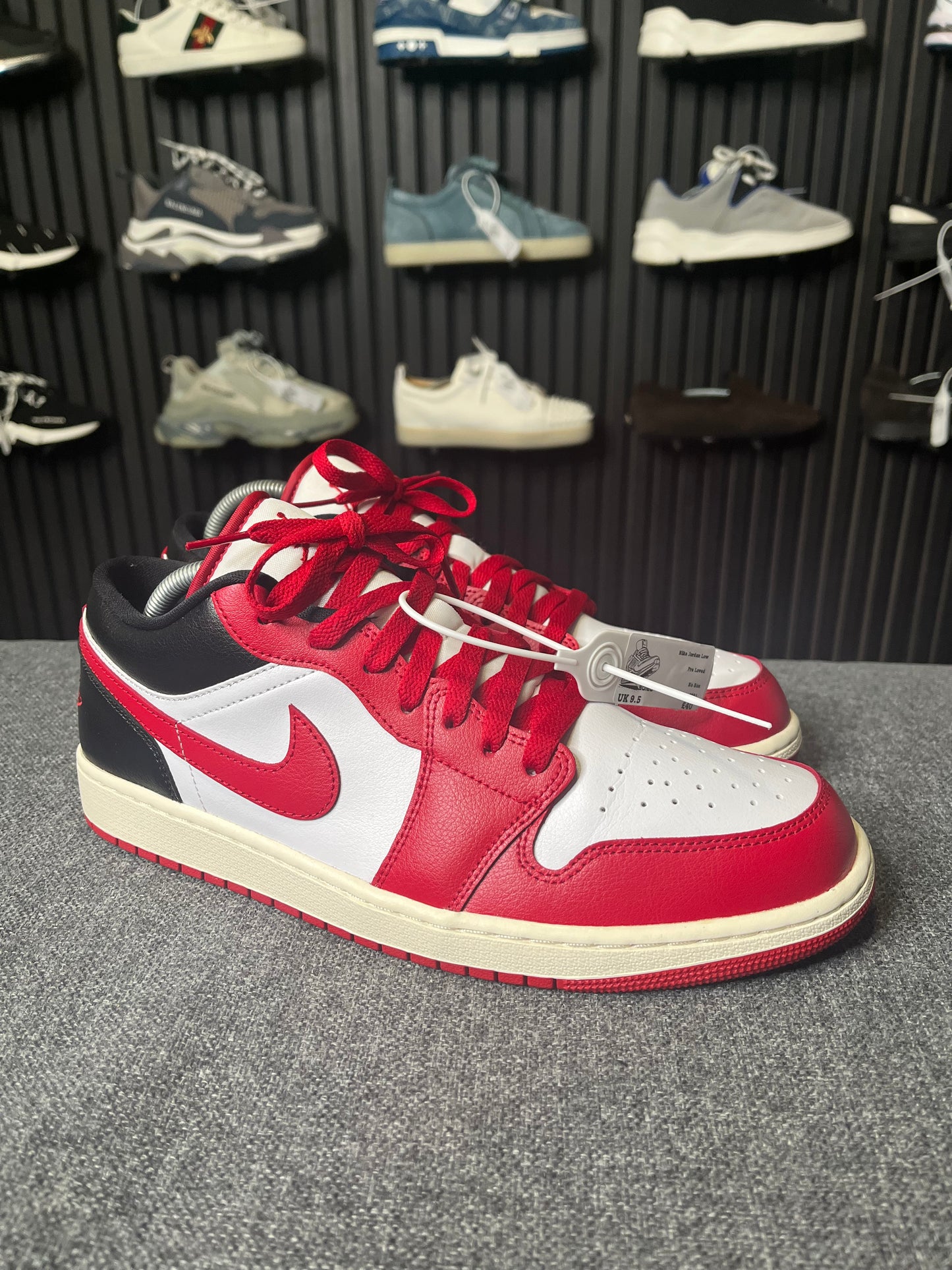 Nike Jordan Low UK 9.5 2691