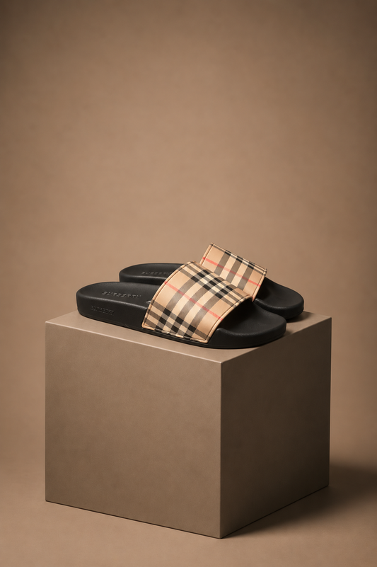Burberry Sliders UK 8 3711