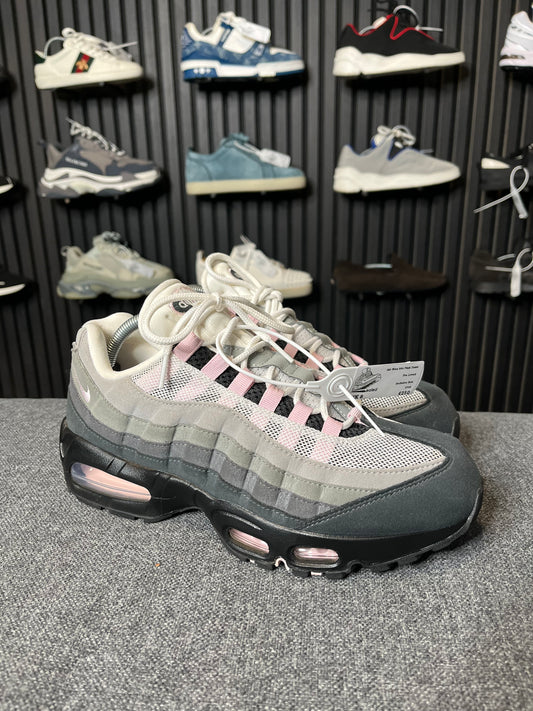 Air Max 95s Pink Foam UK 8 2709