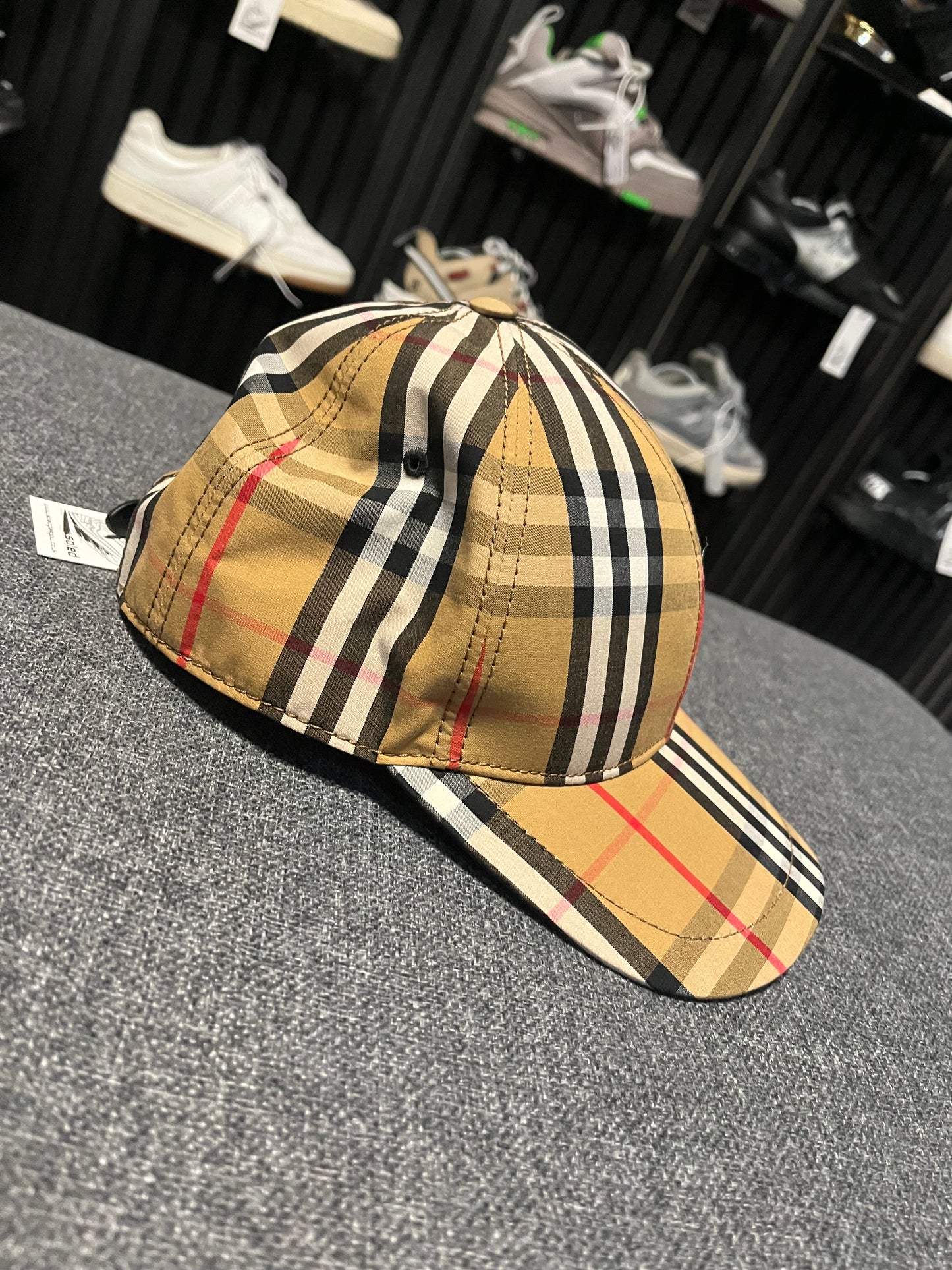 Burberry Vintage Check Cap 3614
