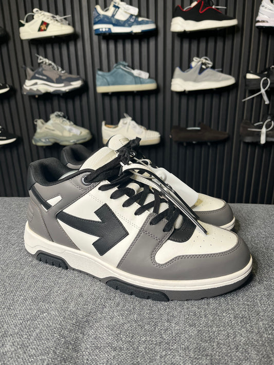 OFF- White UK 11 2704