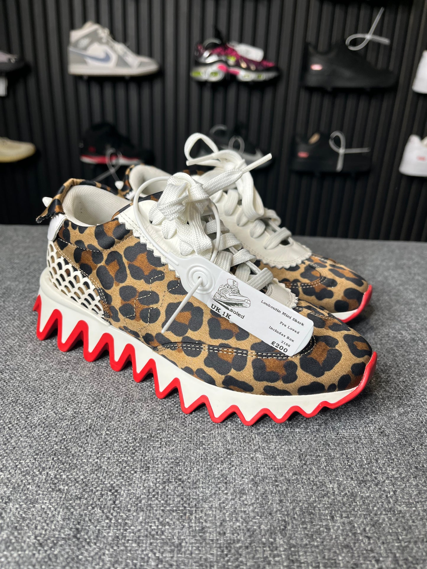 Christian Louboutin Mini Shark UK1 2166