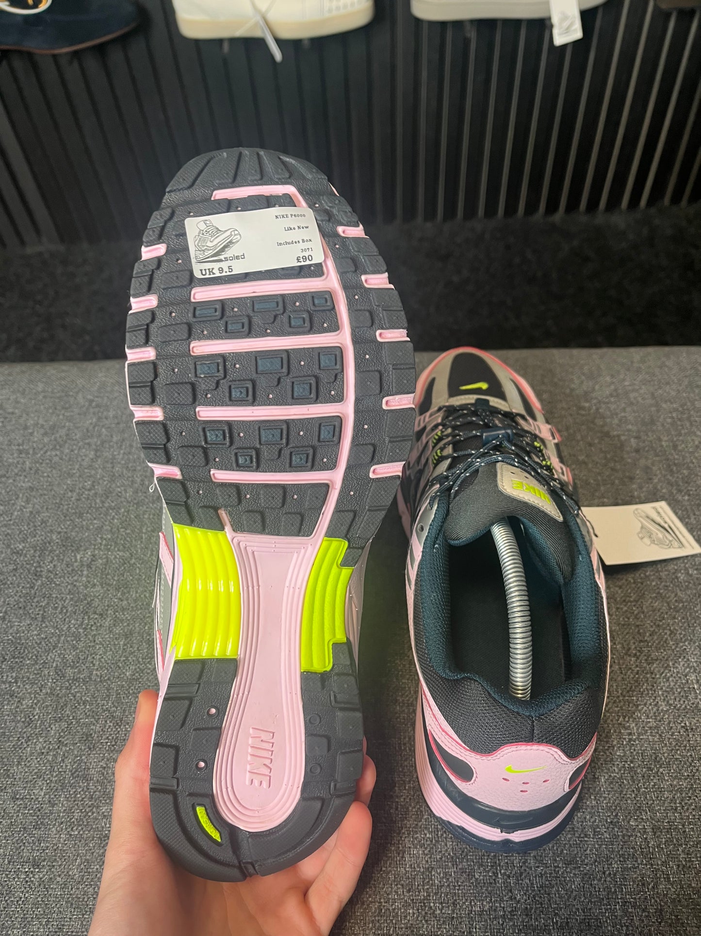 Nike P6000 UK 9.5 3071