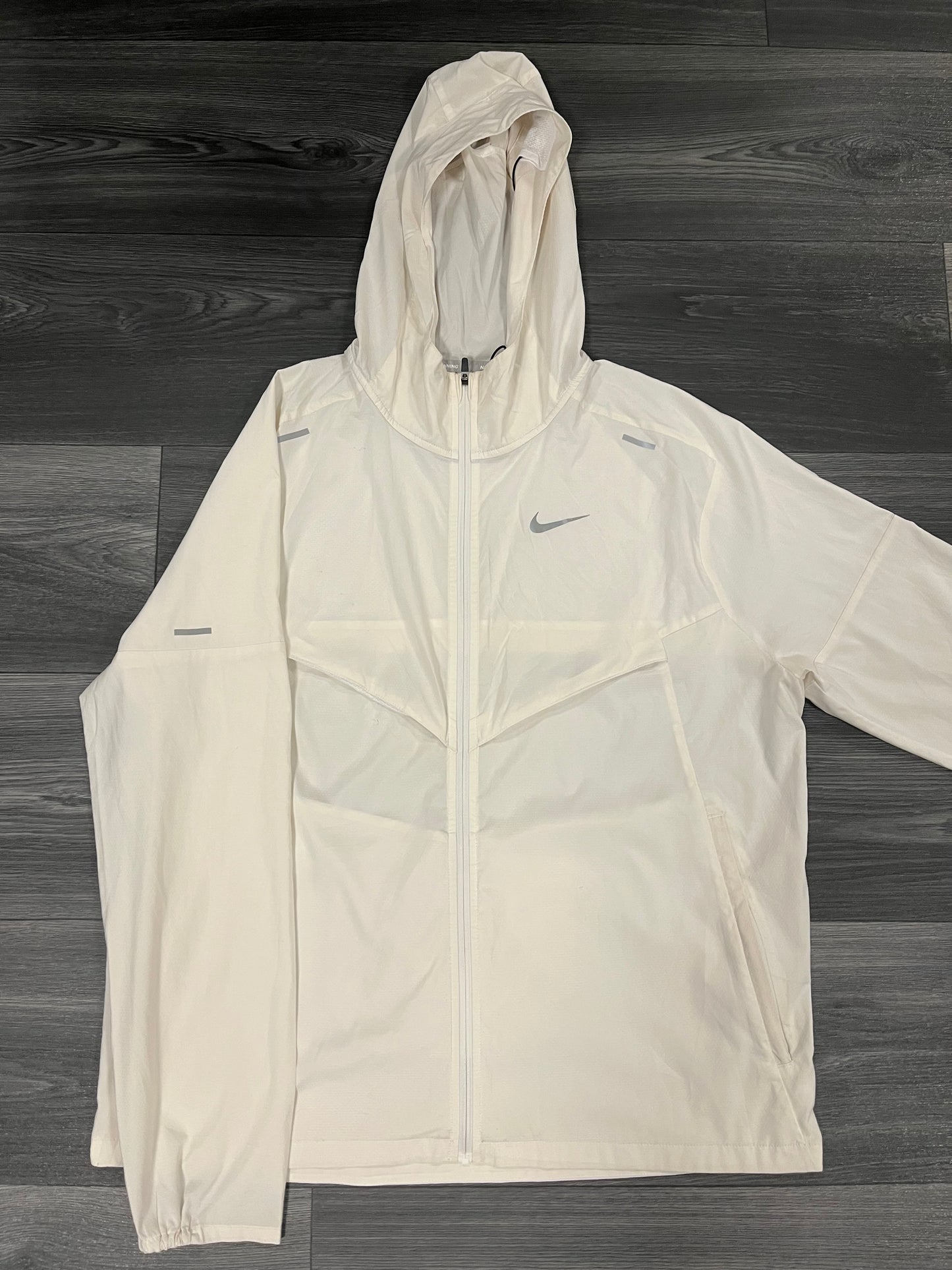 Nike Repel Windrunner White Large 3503