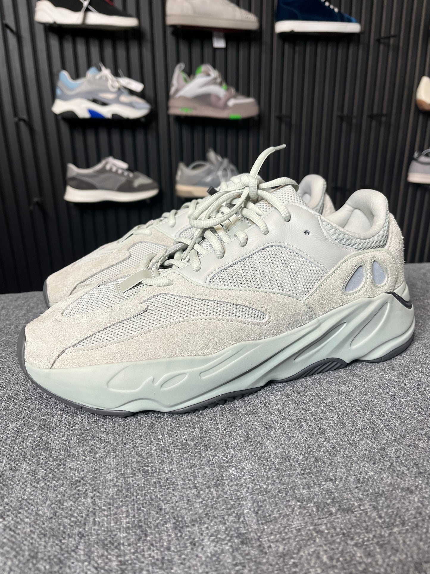 Yeezy 700 Salt UK 10 3335