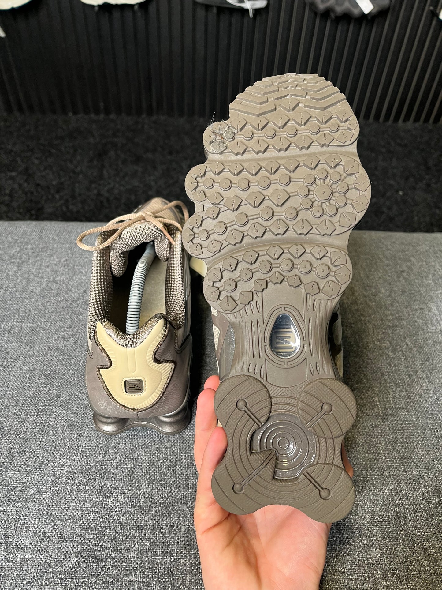 Nike Shox Khaki UK 8 2466