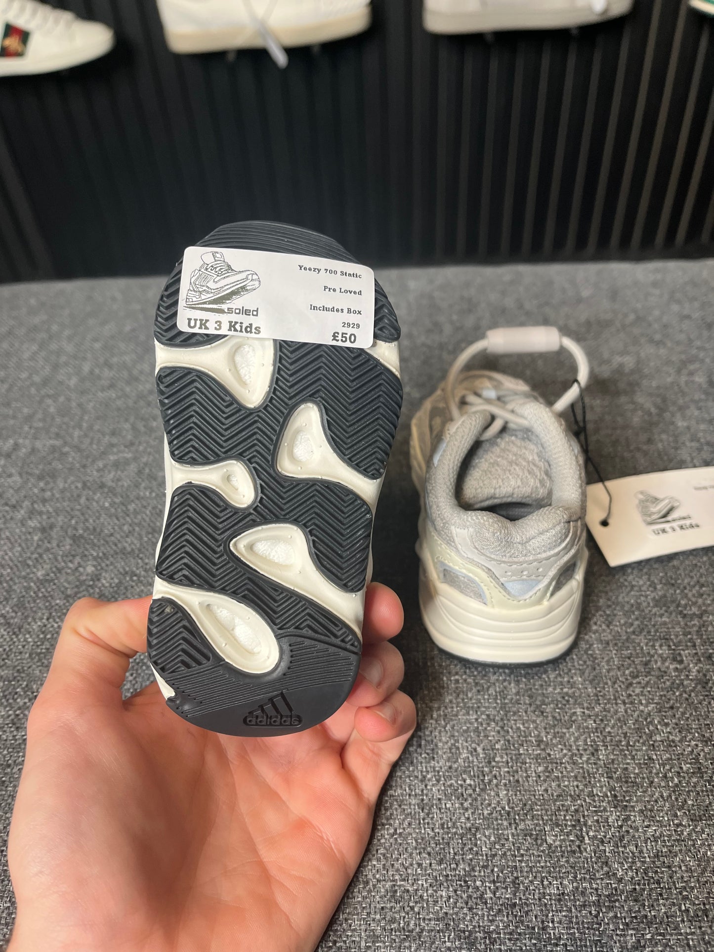 Yeezy 700 Static UK 3 Kids 2929