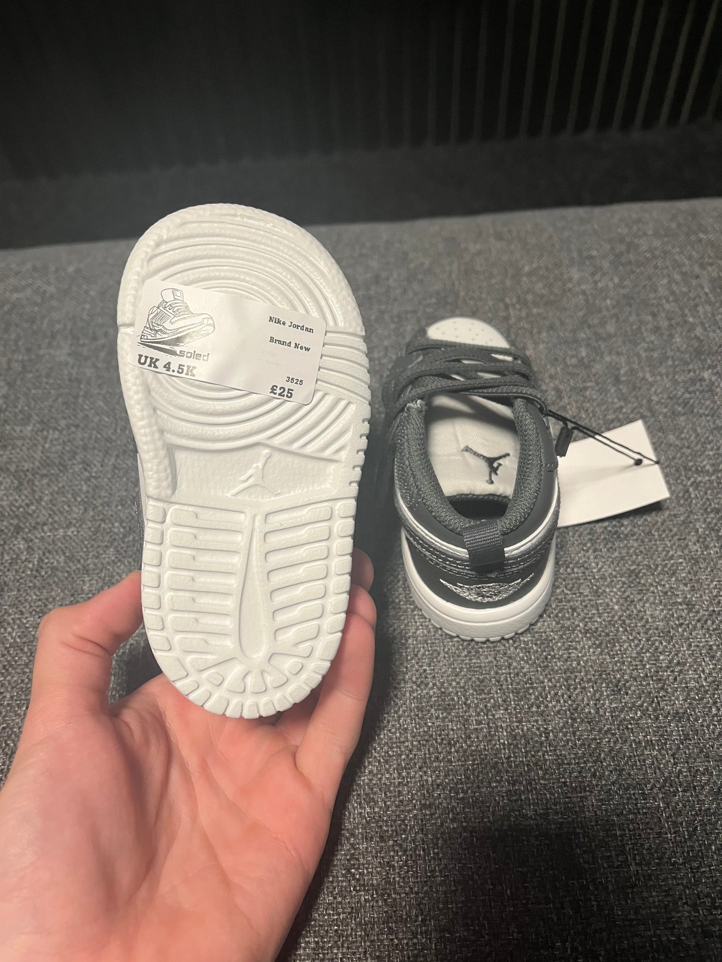 Nike Jordan UK 4.5 Kids 3525