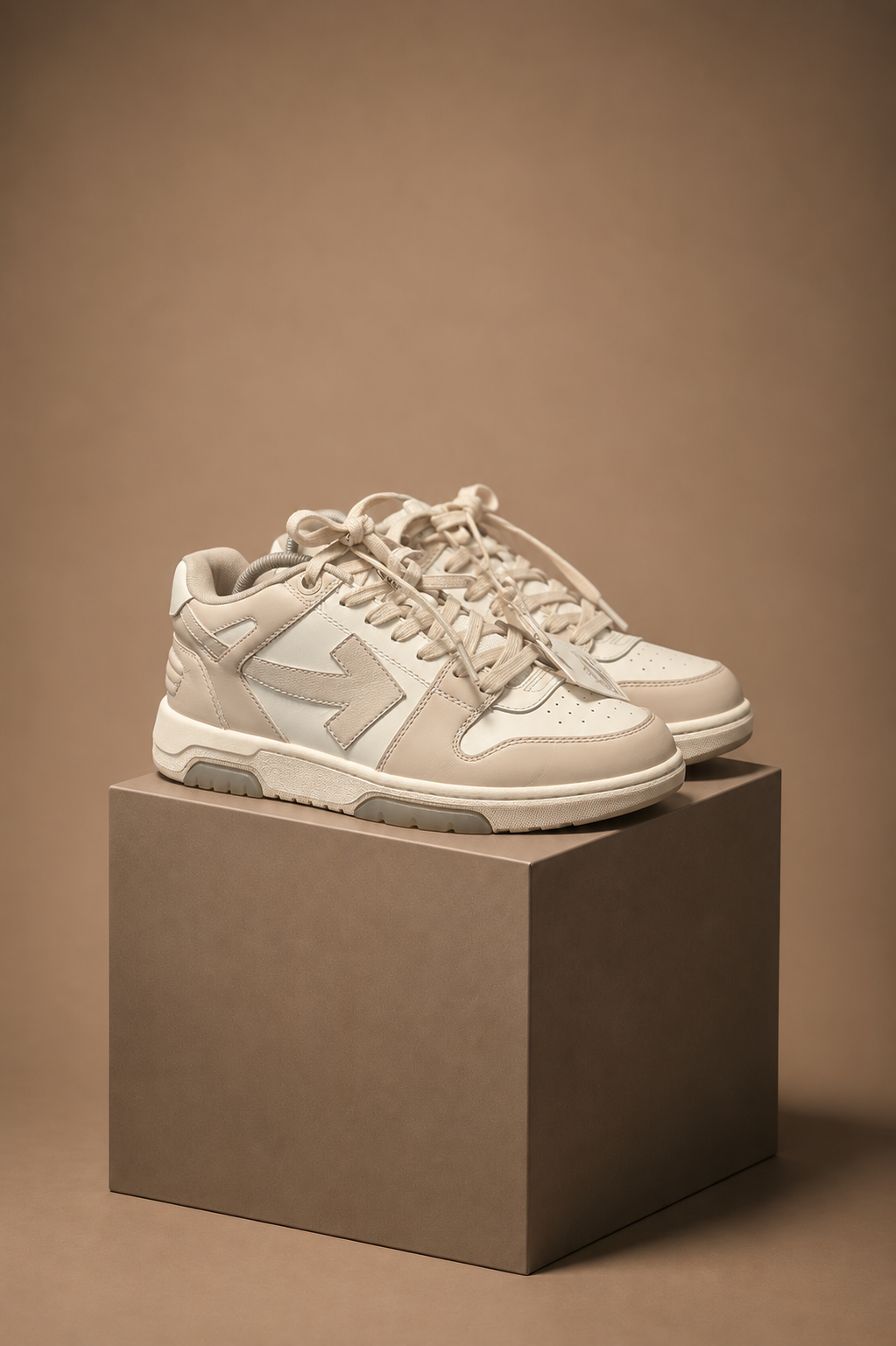 Off White Sneakers UK 6/6.5 3710