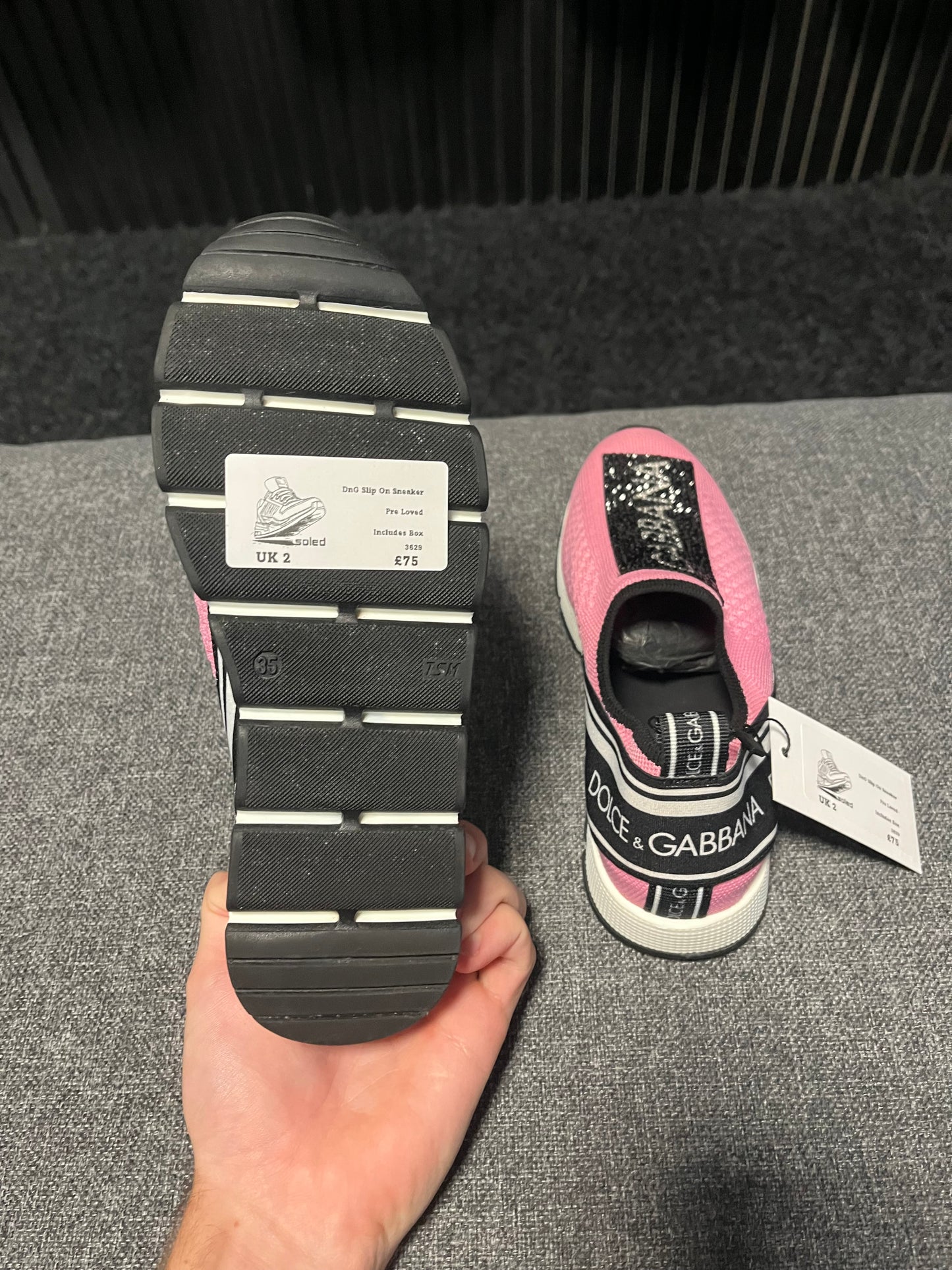 DnG Slip On Sneaker UK 2 3629