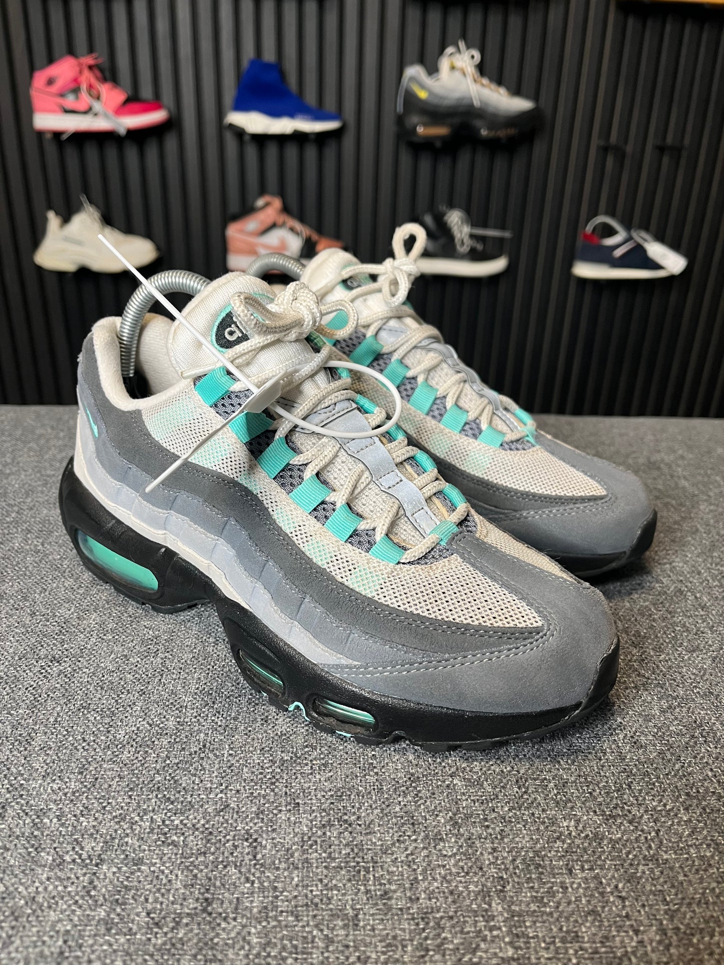 Nike Air Max 95 Hyper Turquoise UK6 2573