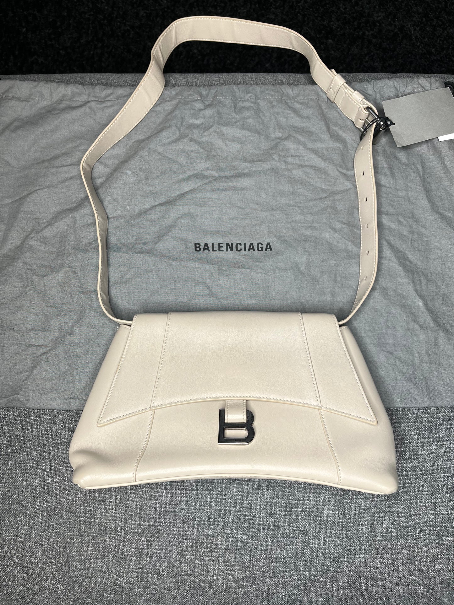 Balenciaga Hourglass Bag 3353