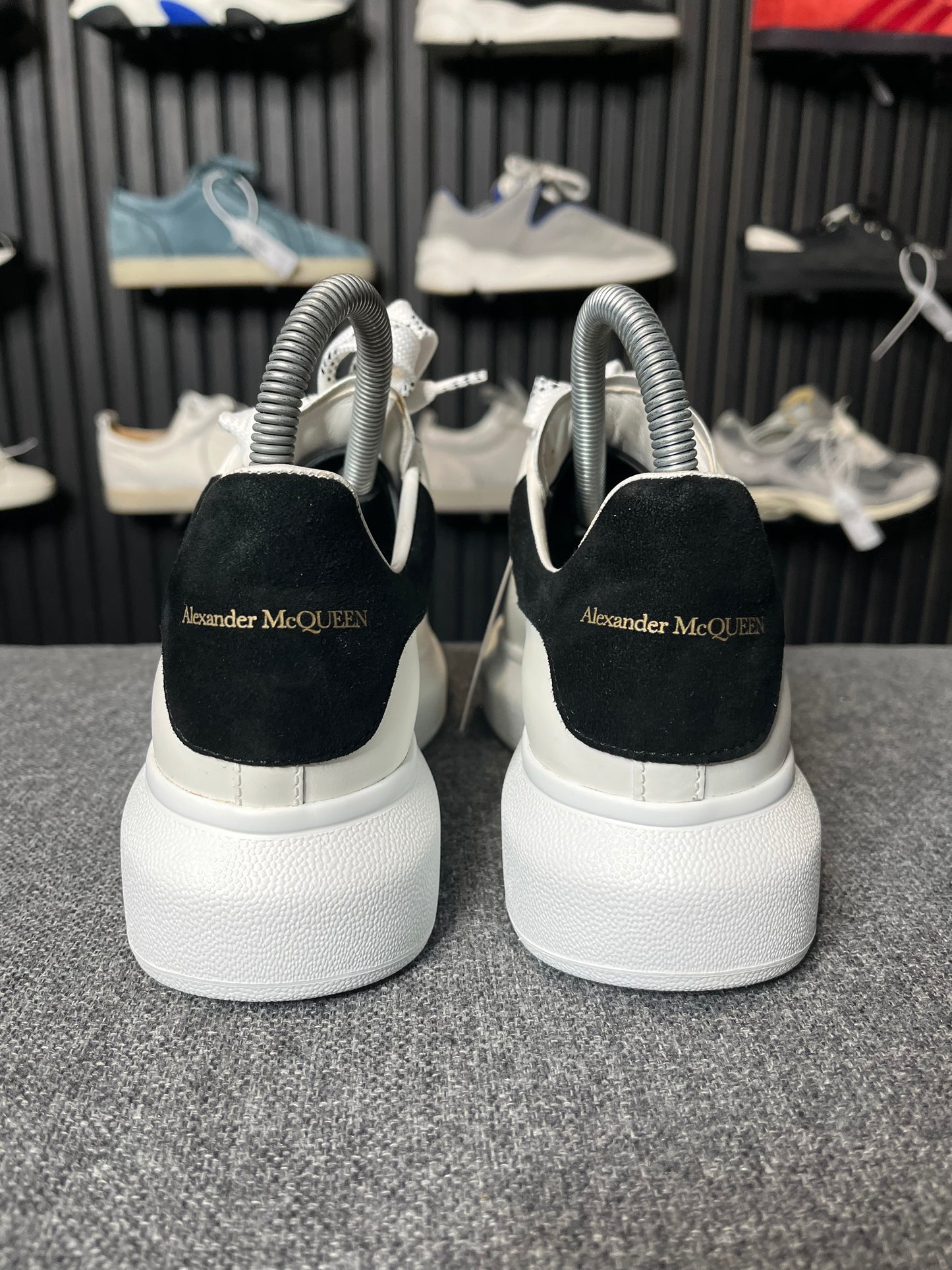 Alexander McQueen UK 3 2947