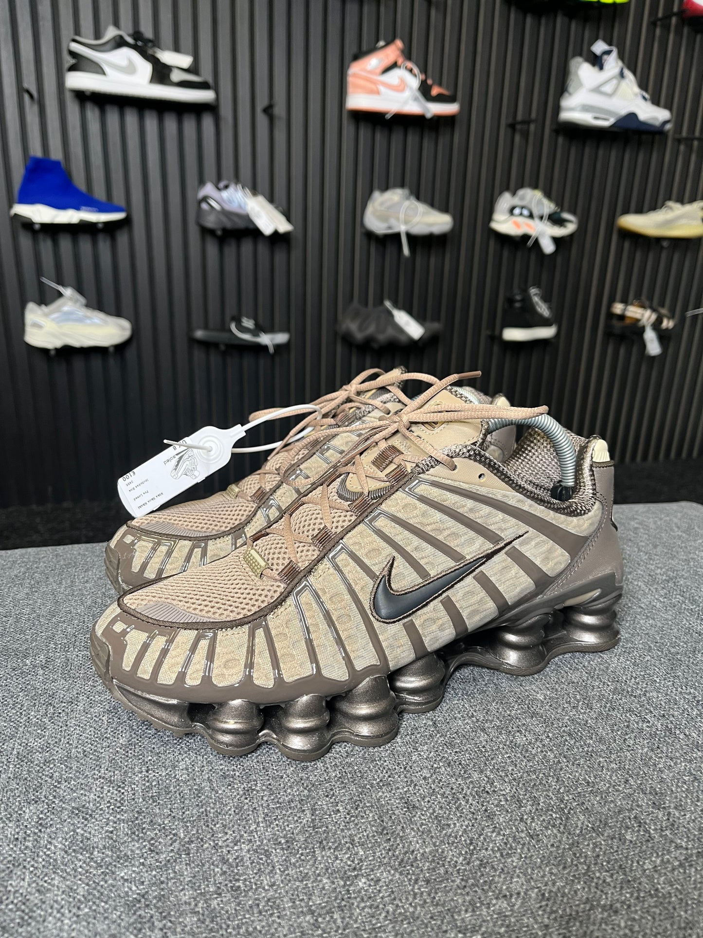 Nike Shox Khaki UK 8 2466