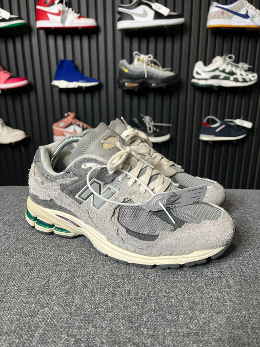 New Balance 2002R UK 7.5 2610