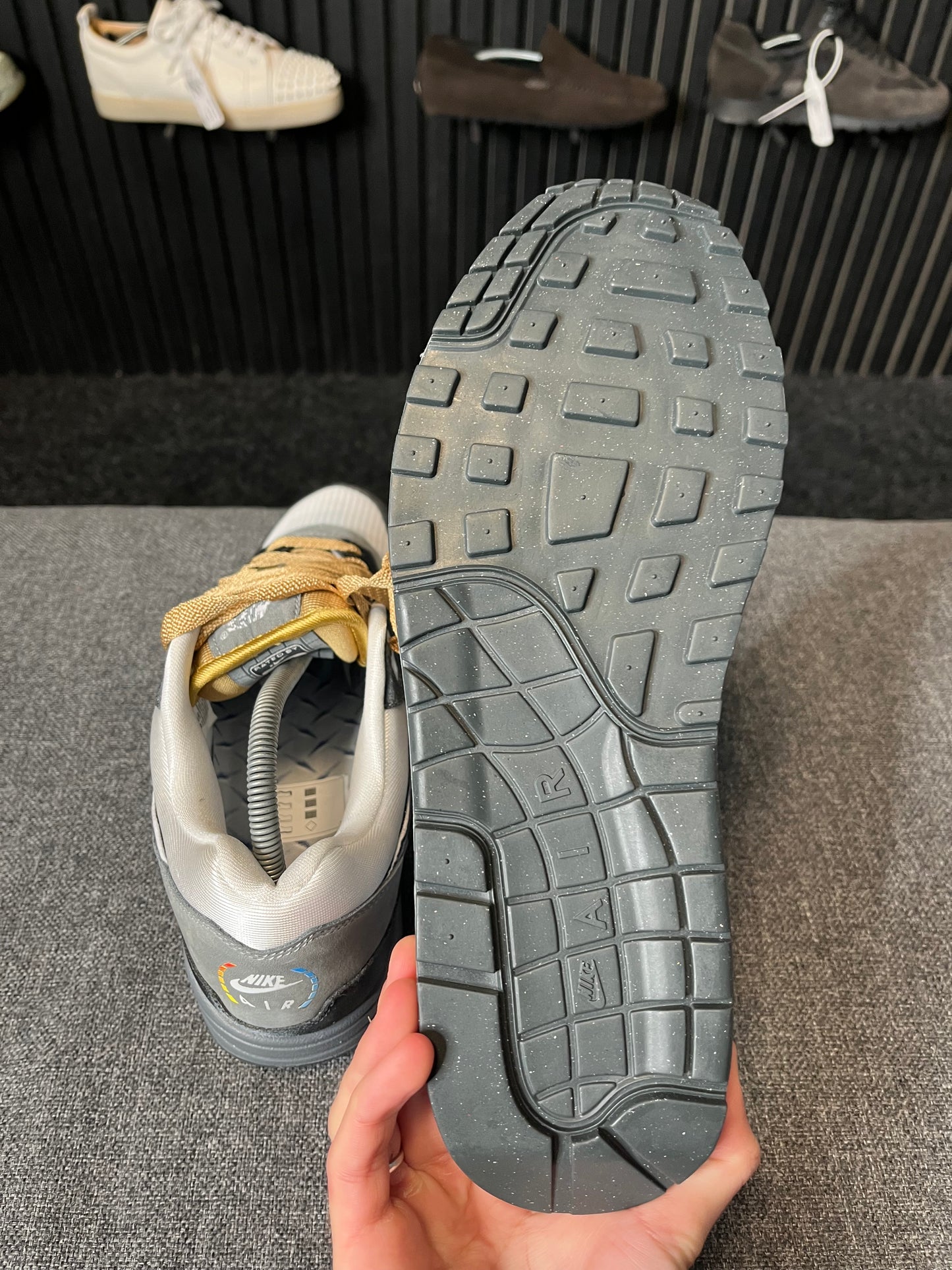 Nike Air Max 1 Low Poly UK 9 2779