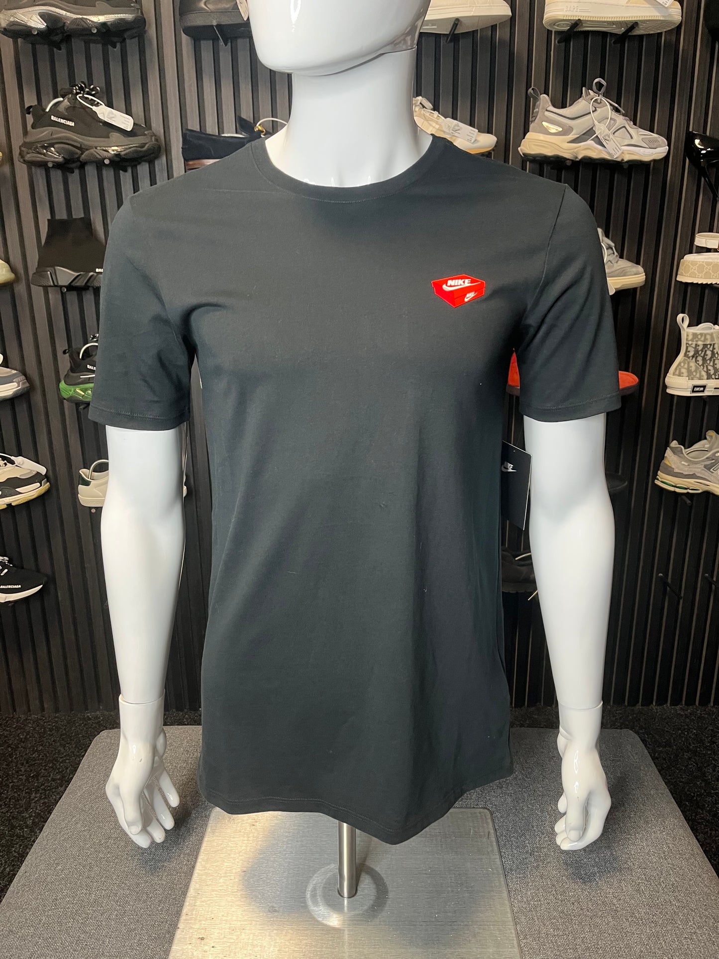 Nike Tee Shoe Box Small 2868