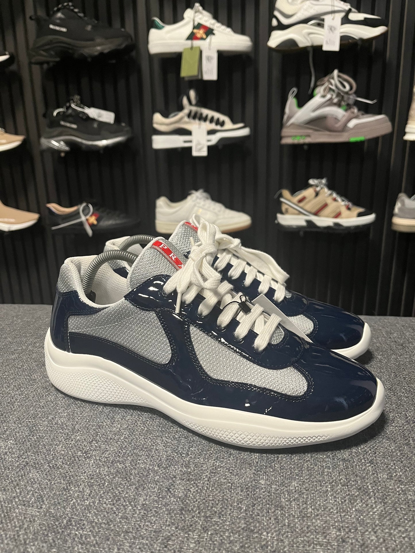 Prada Americas Cups UK 7.5 3734