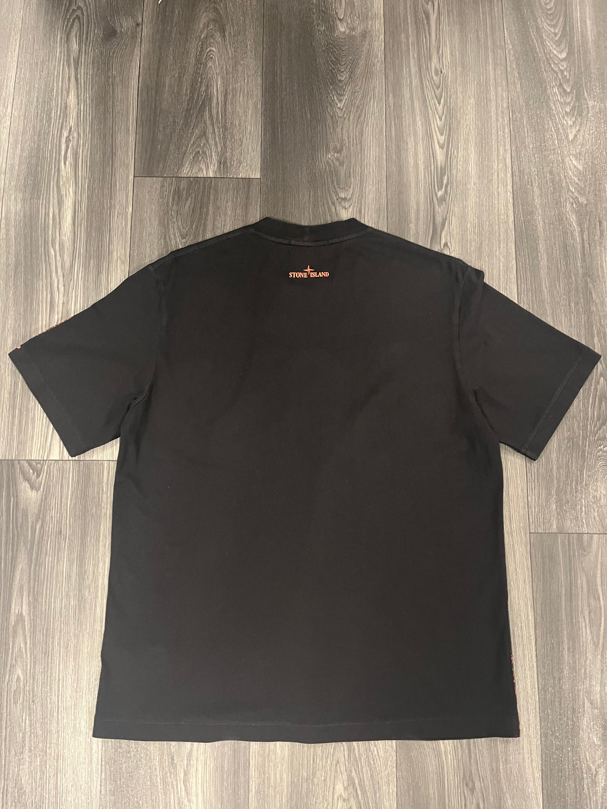 Stone Island Tee Black/Red Medium 3750