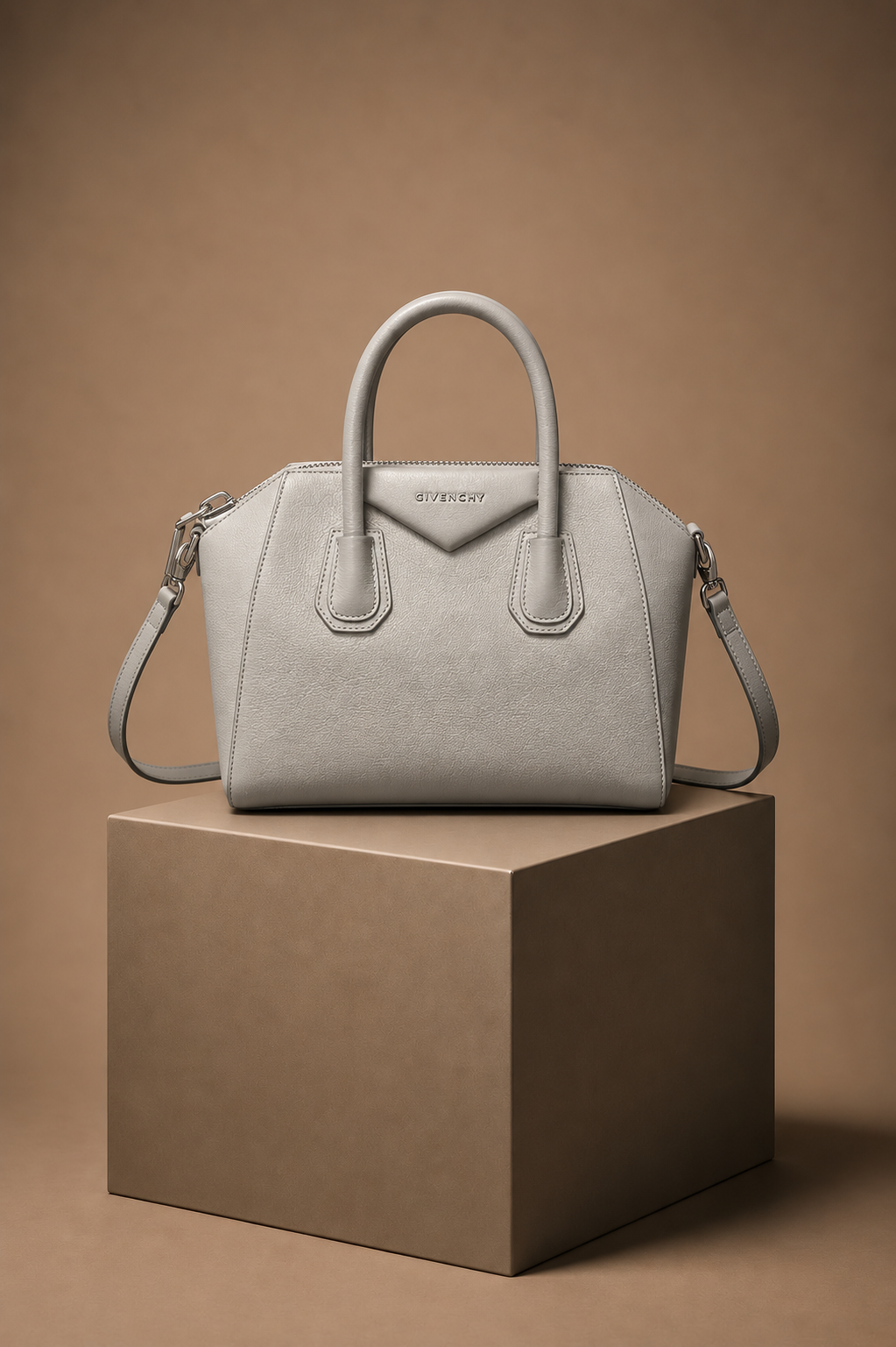 Givenchy Antigona Bag 3709