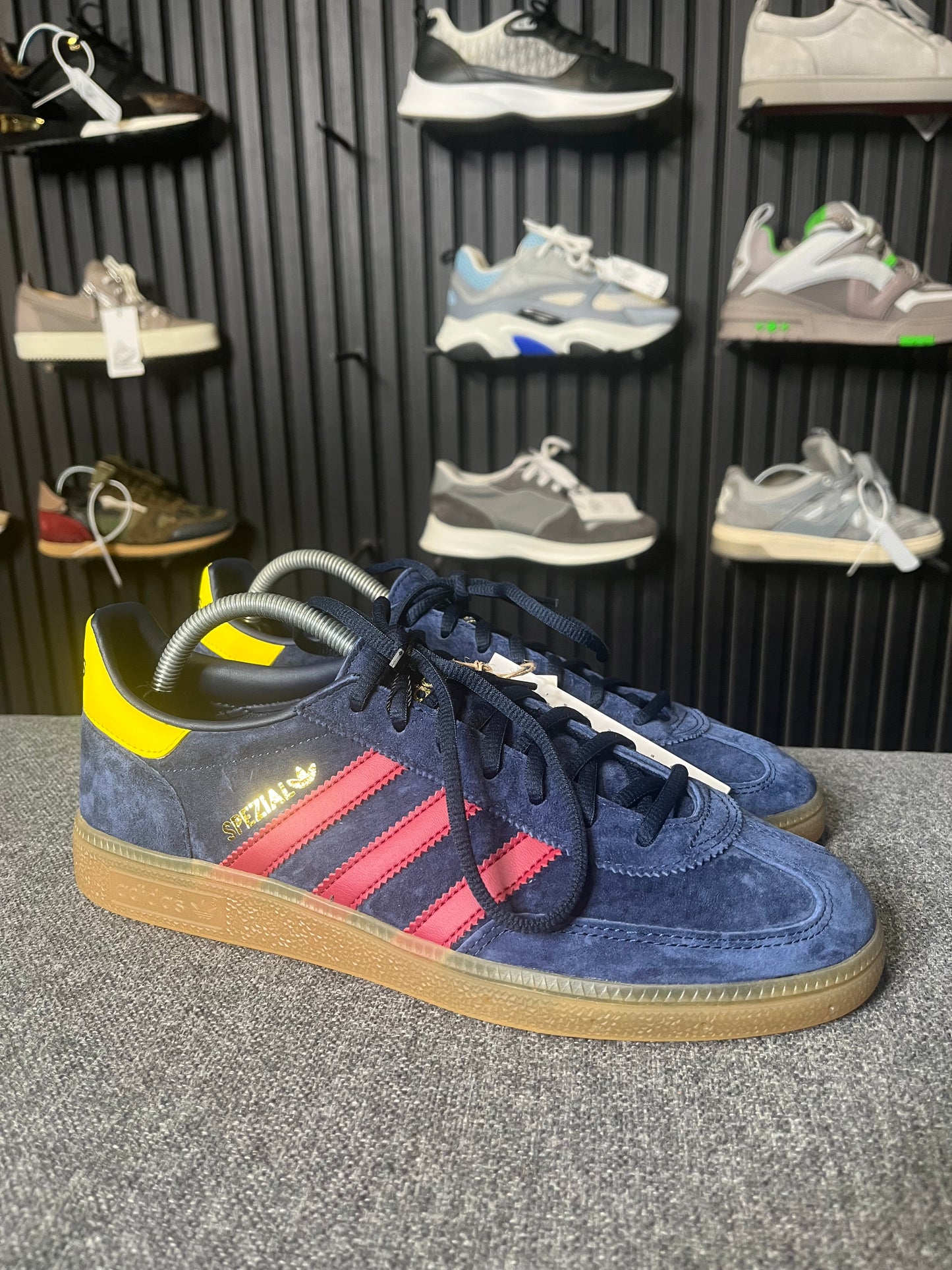 Adidas Subbutio UK 8.5 3455