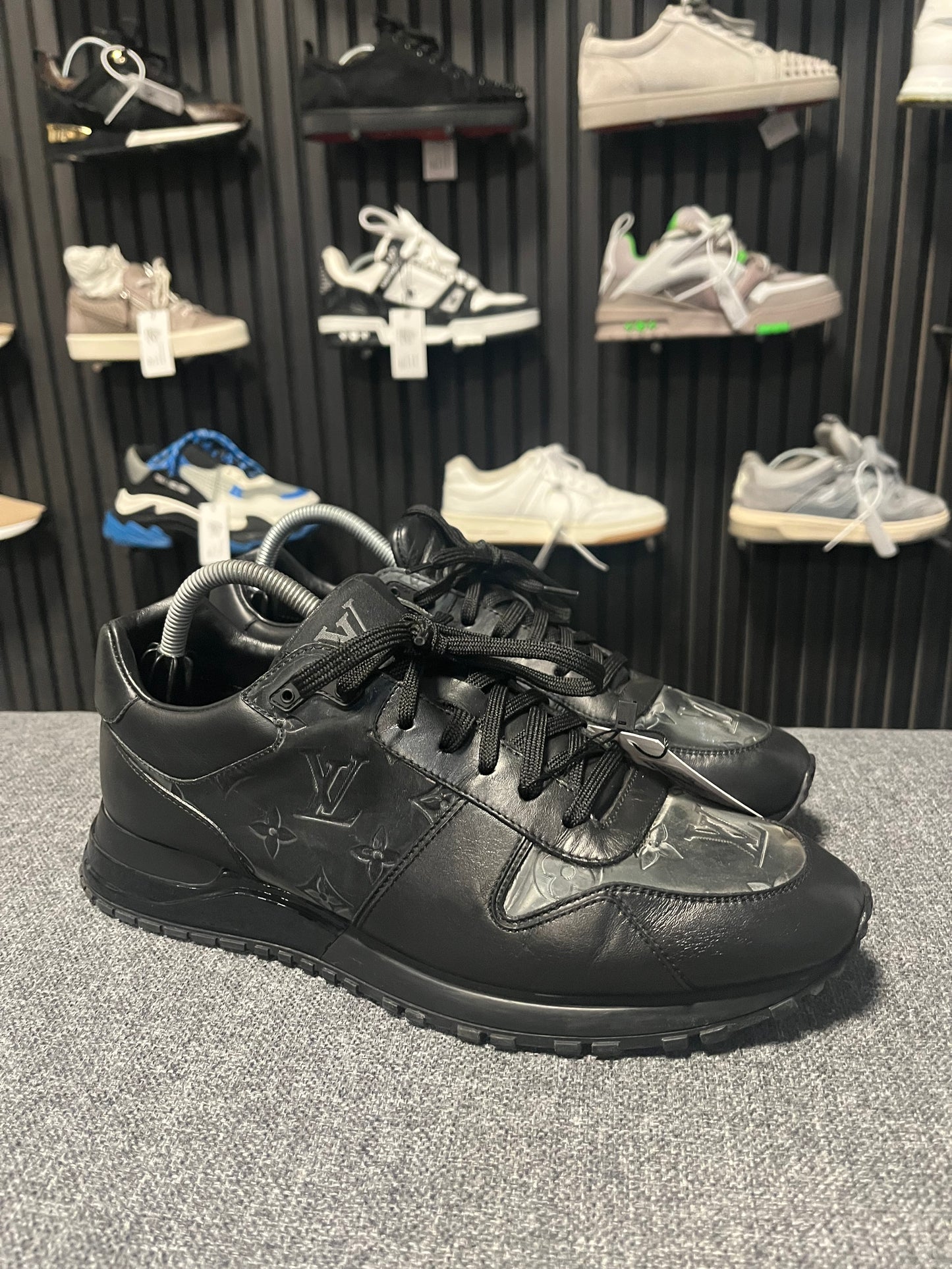 Louis Vuitton Sneakers UK 8 3551