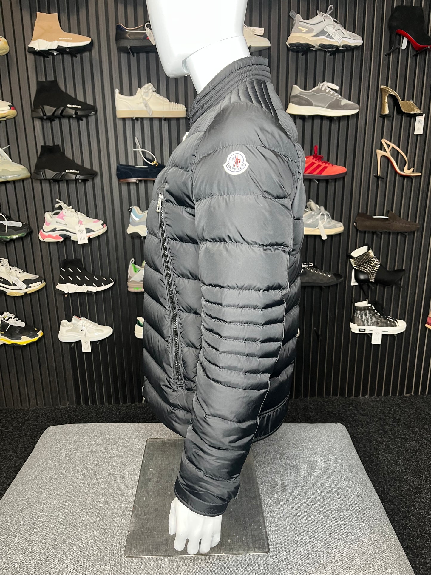 Moncler Amiot Medium 3286