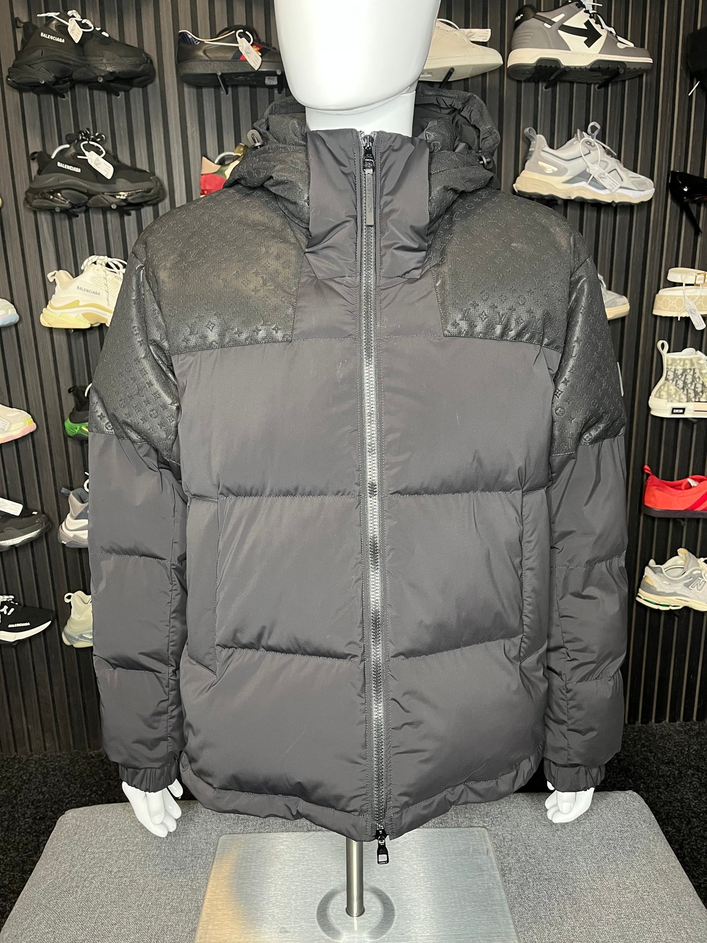 Louis Vuitton Monogram XL 2802