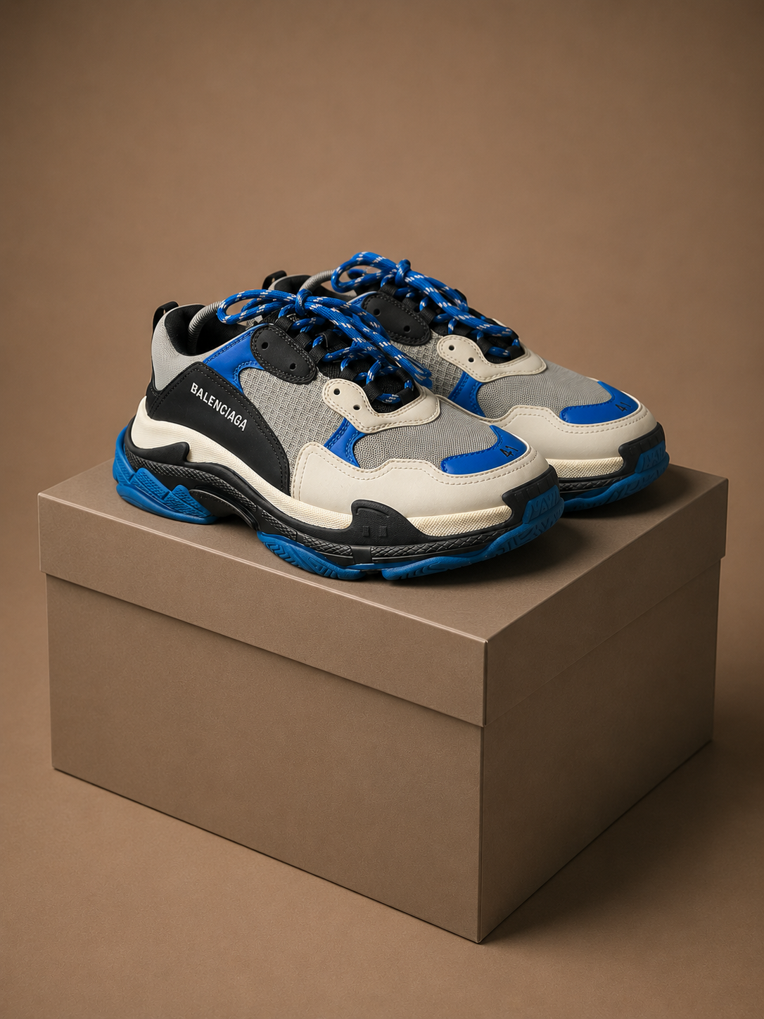 Balenciaga Triple S UK 7 3491