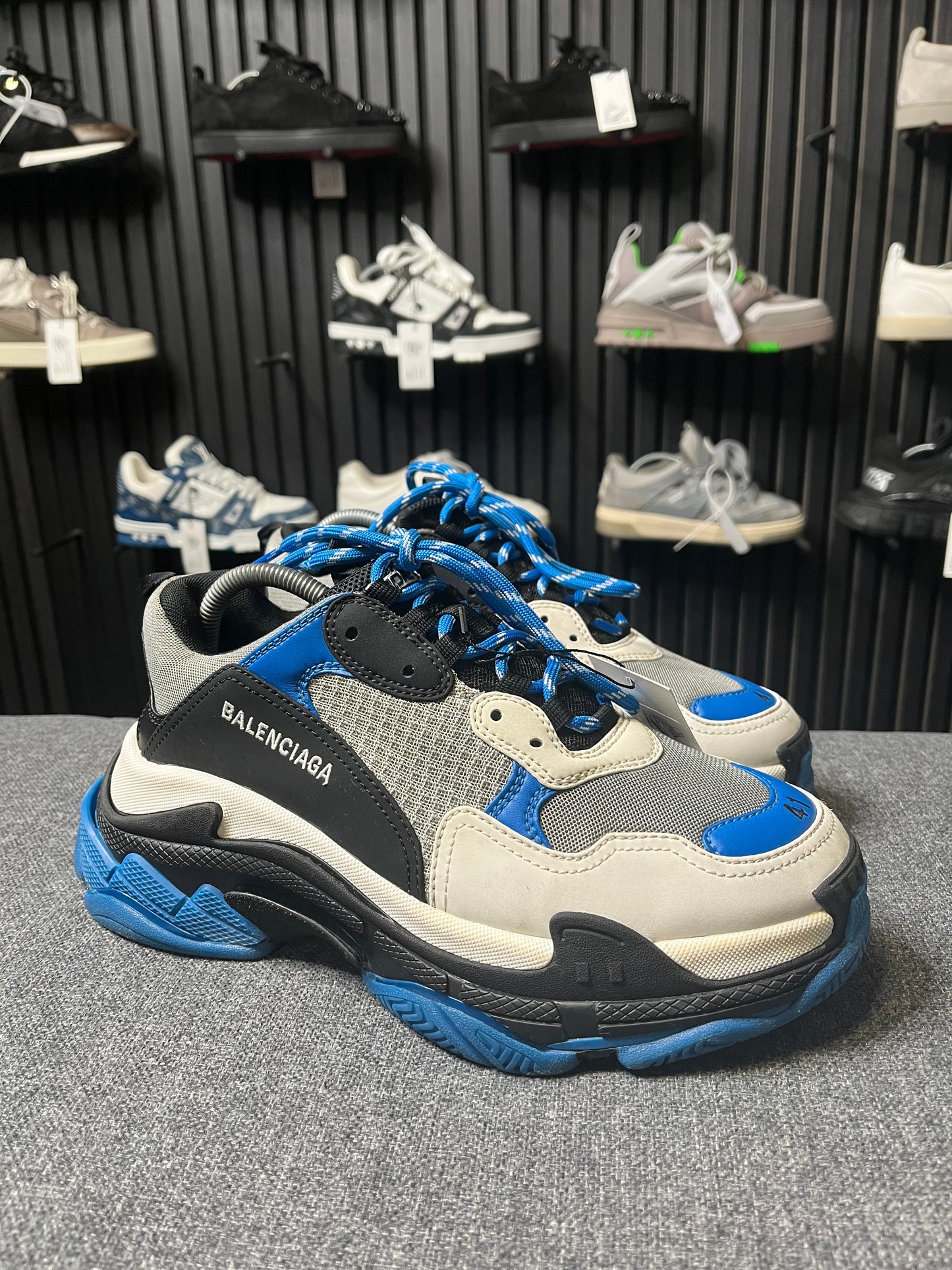 Balenciaga Triple S UK 7 3491