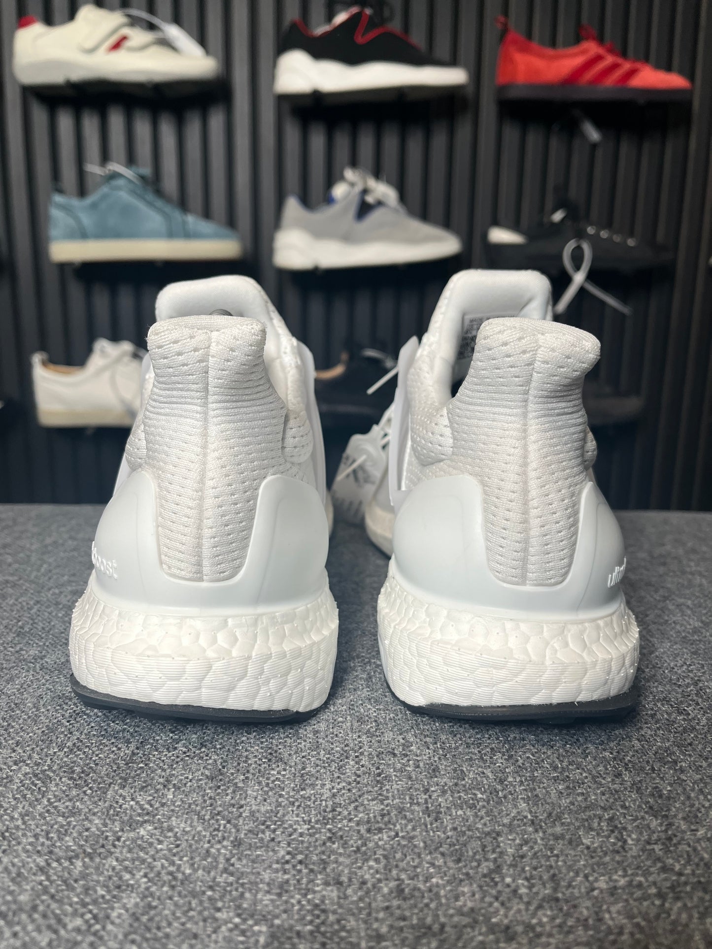 Adidas Ultraboost 1.0 UK 9 2890