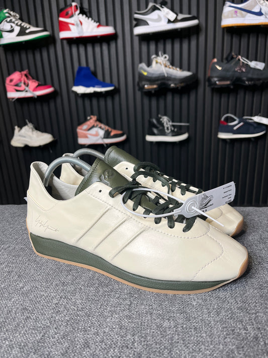 Y3- Country UK 9 2599