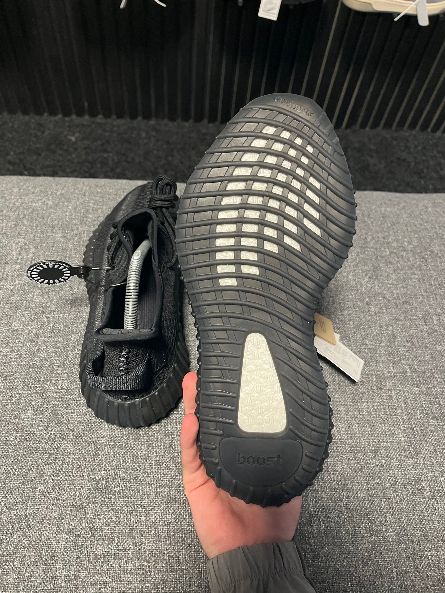 Yeezy 350 Onyx UK 7 3597