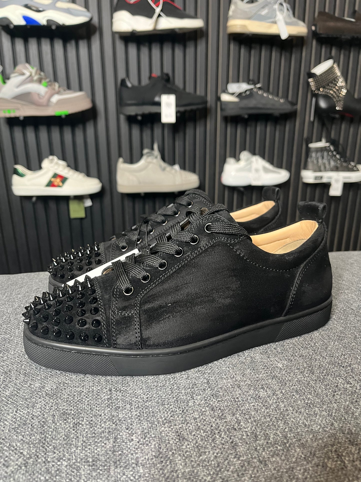 Christian Louboutin UK 7 3319