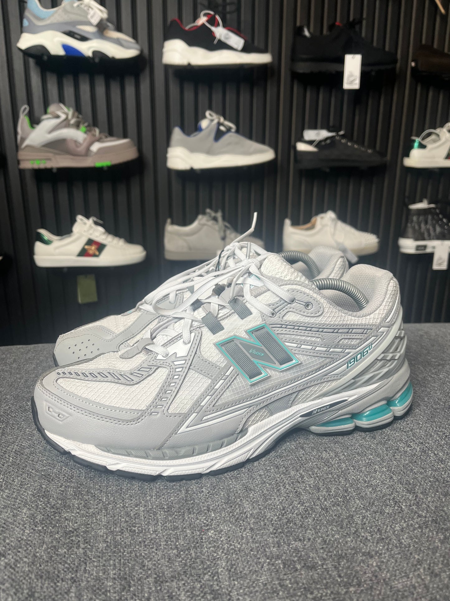 New Balance 1906R UK 10 3204