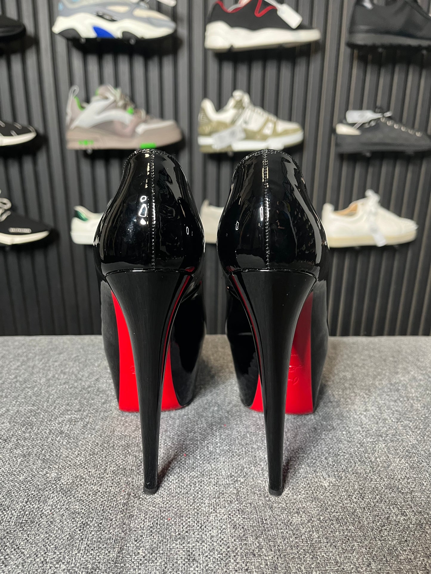 Louboutin Highness 160 Patent Heels Size 39 3247